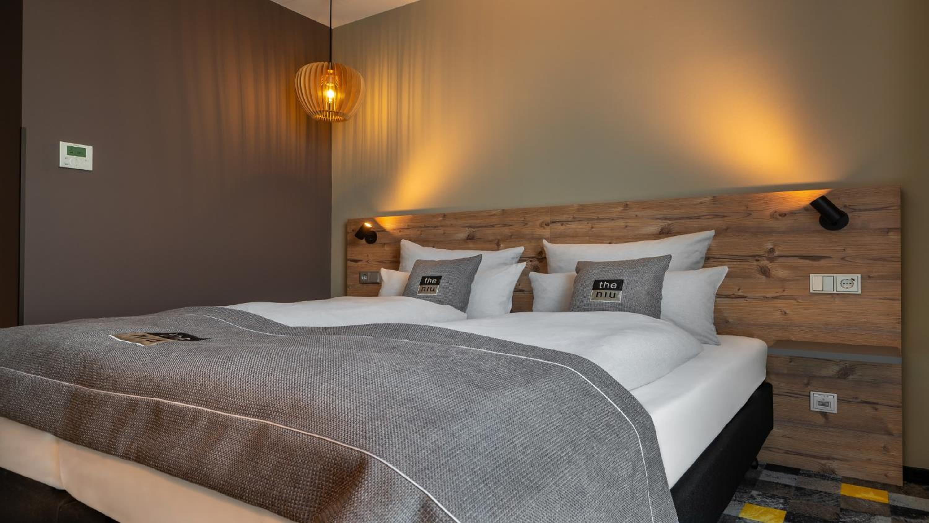 Premium Queen Room - Photo 4