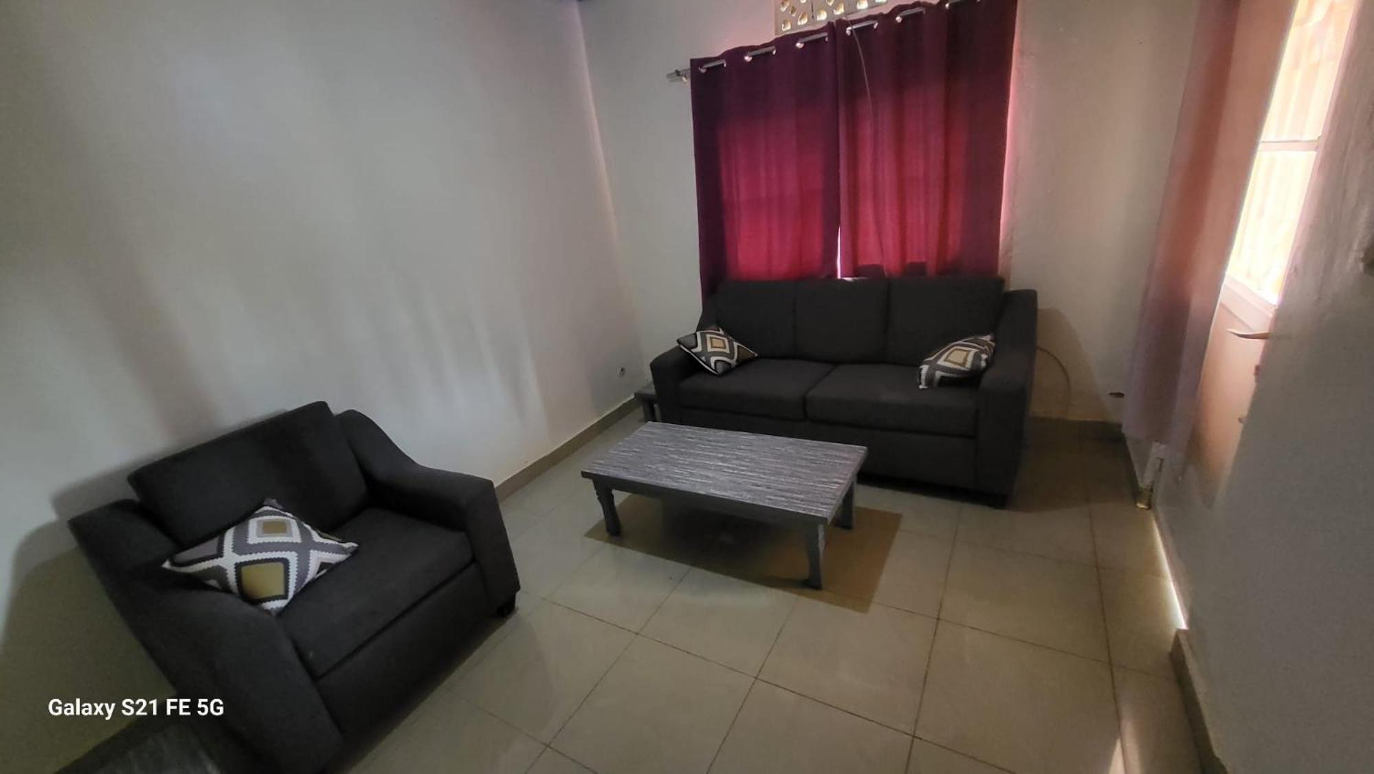 Three-Bedroom House photo 3