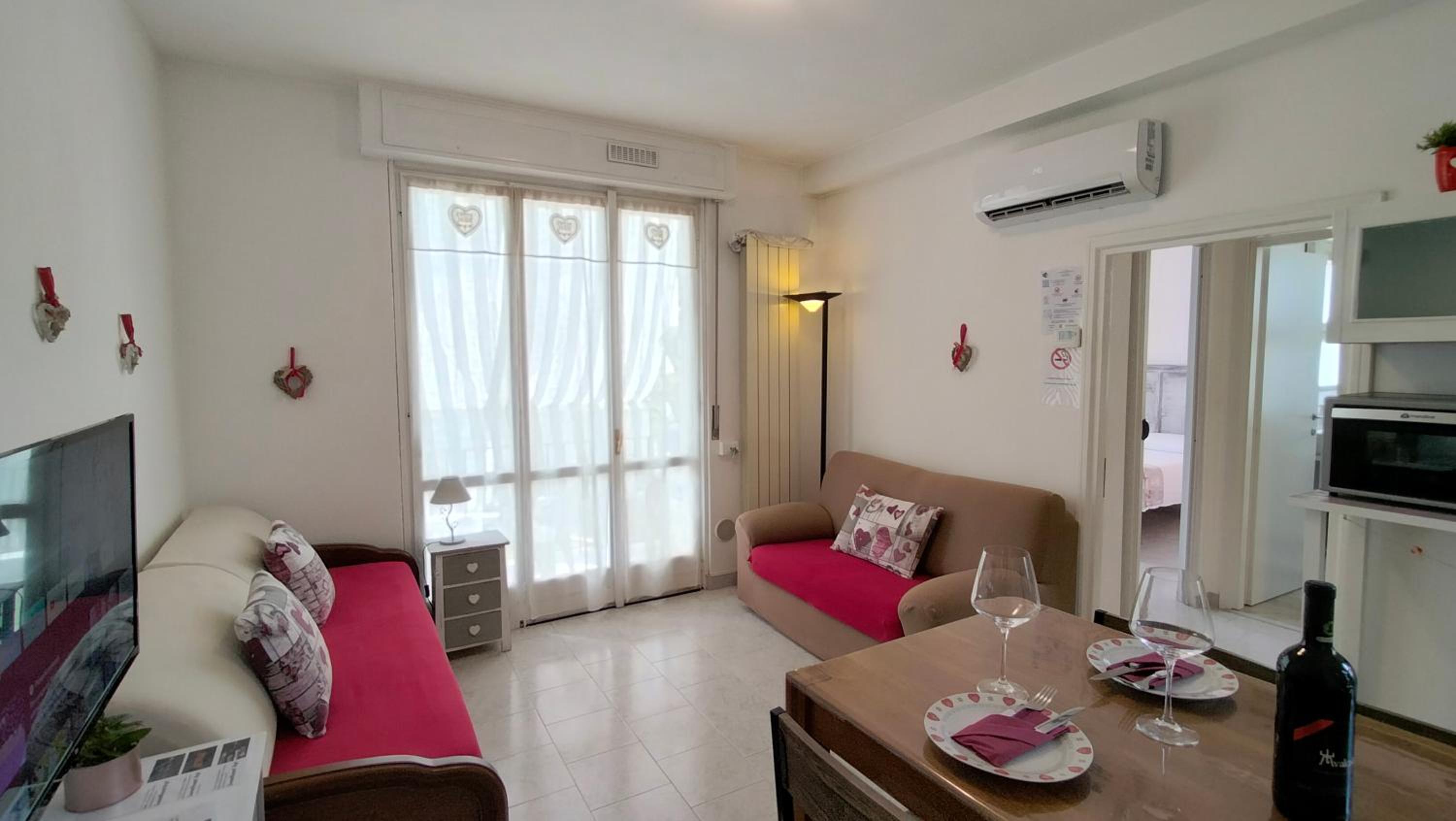One-Bedroom Apartment - Photo 10