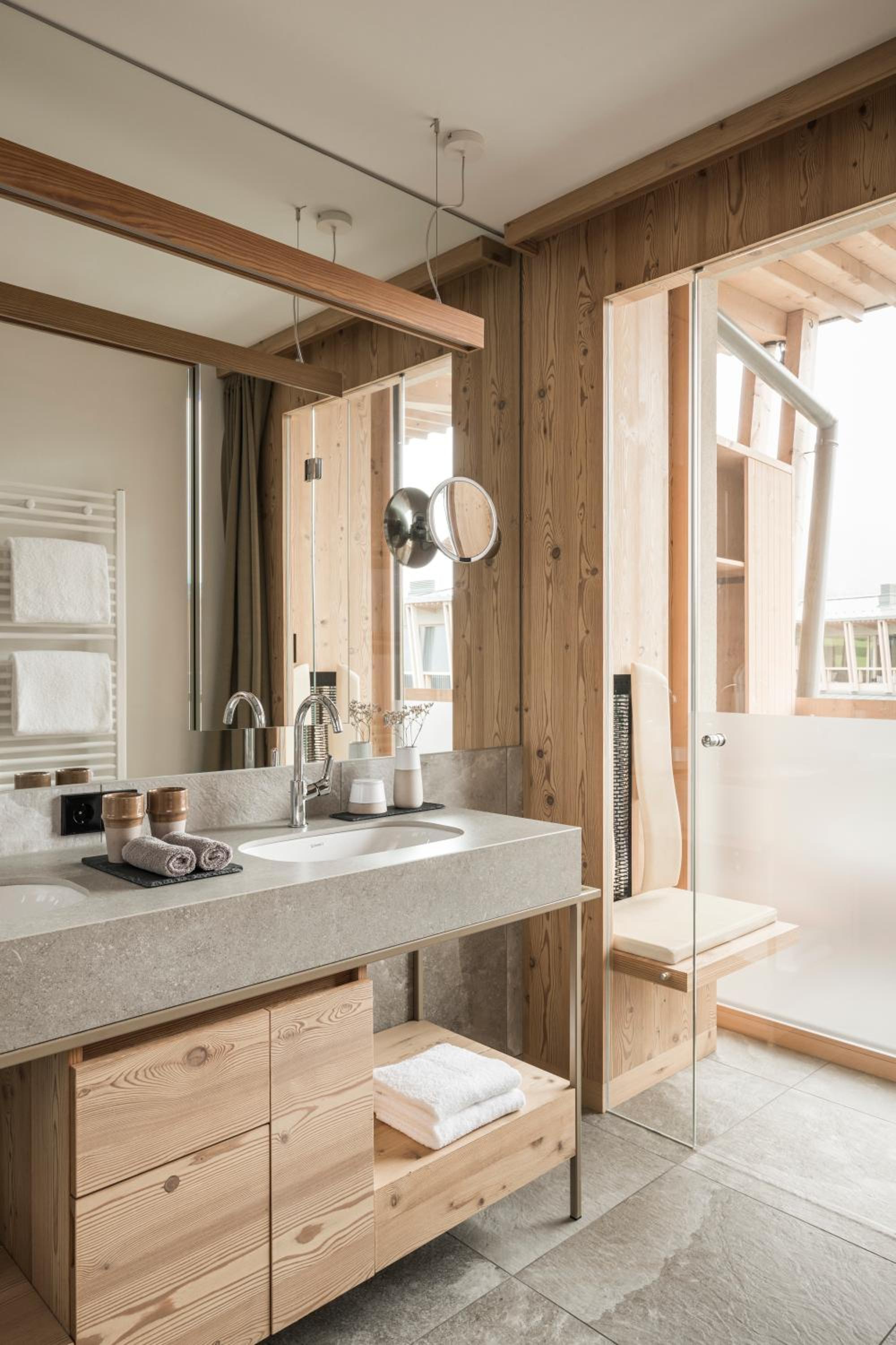 Junior Suite with Infrared Cabin
