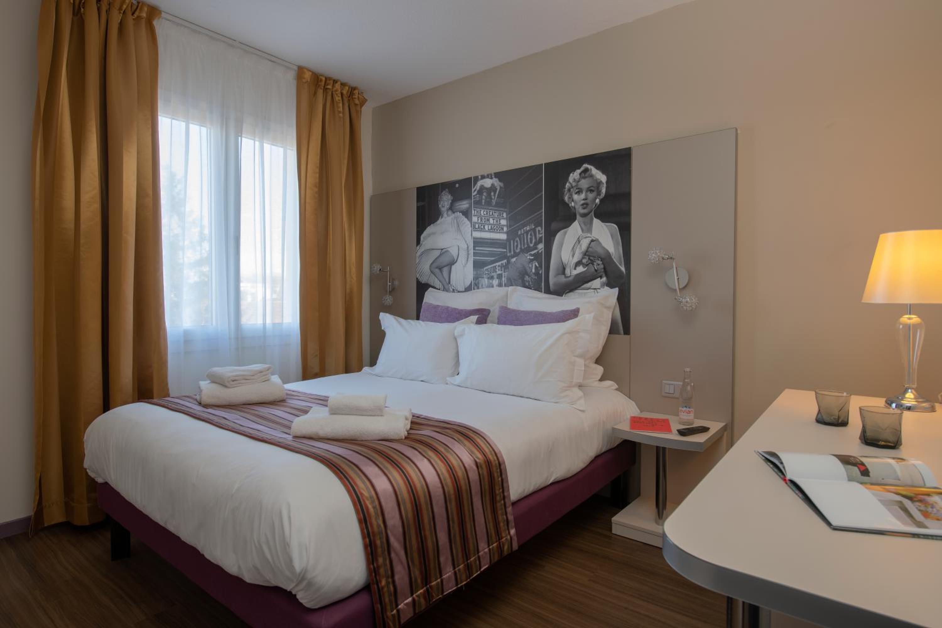 Duplex Suite - Photo 6