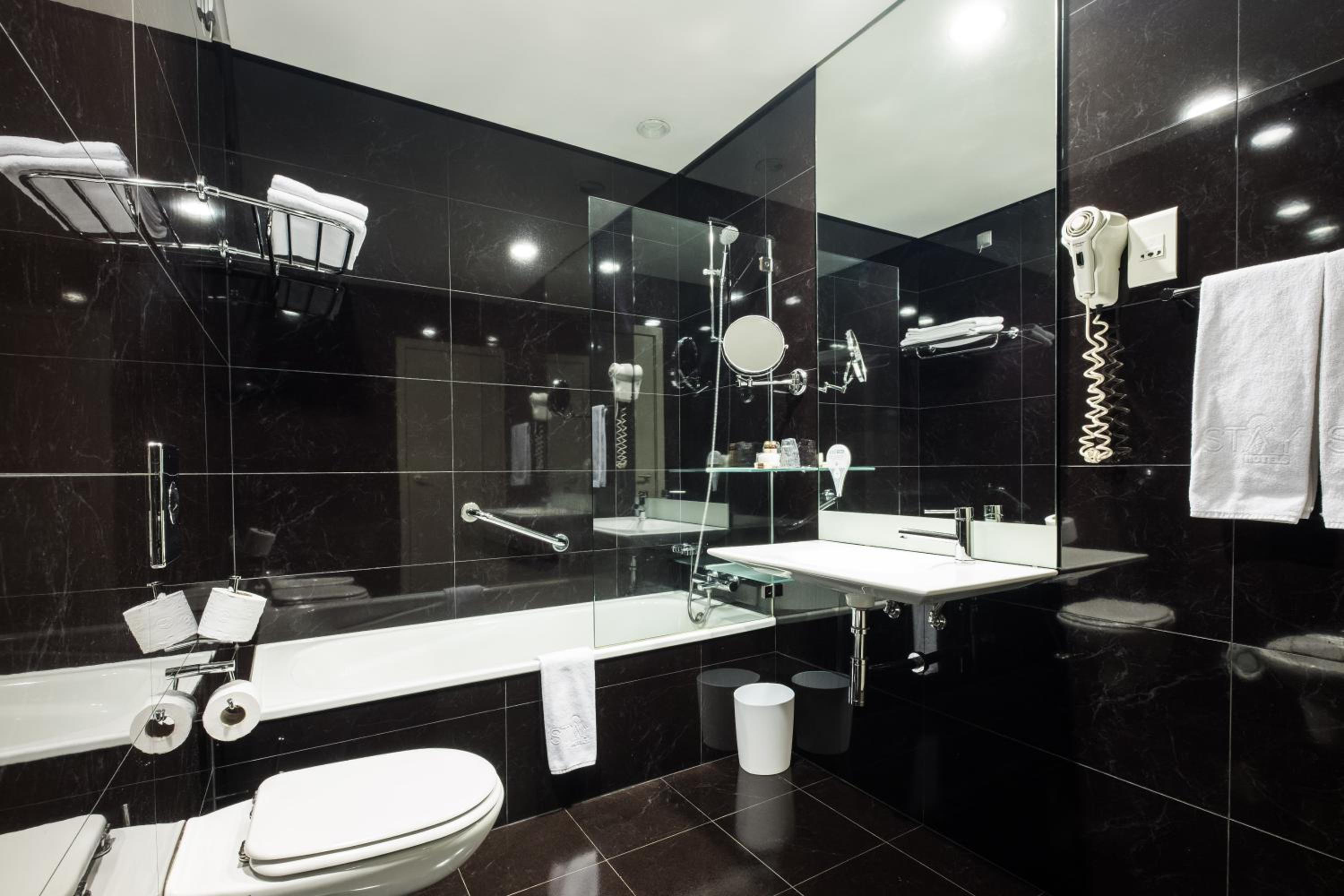 Available room