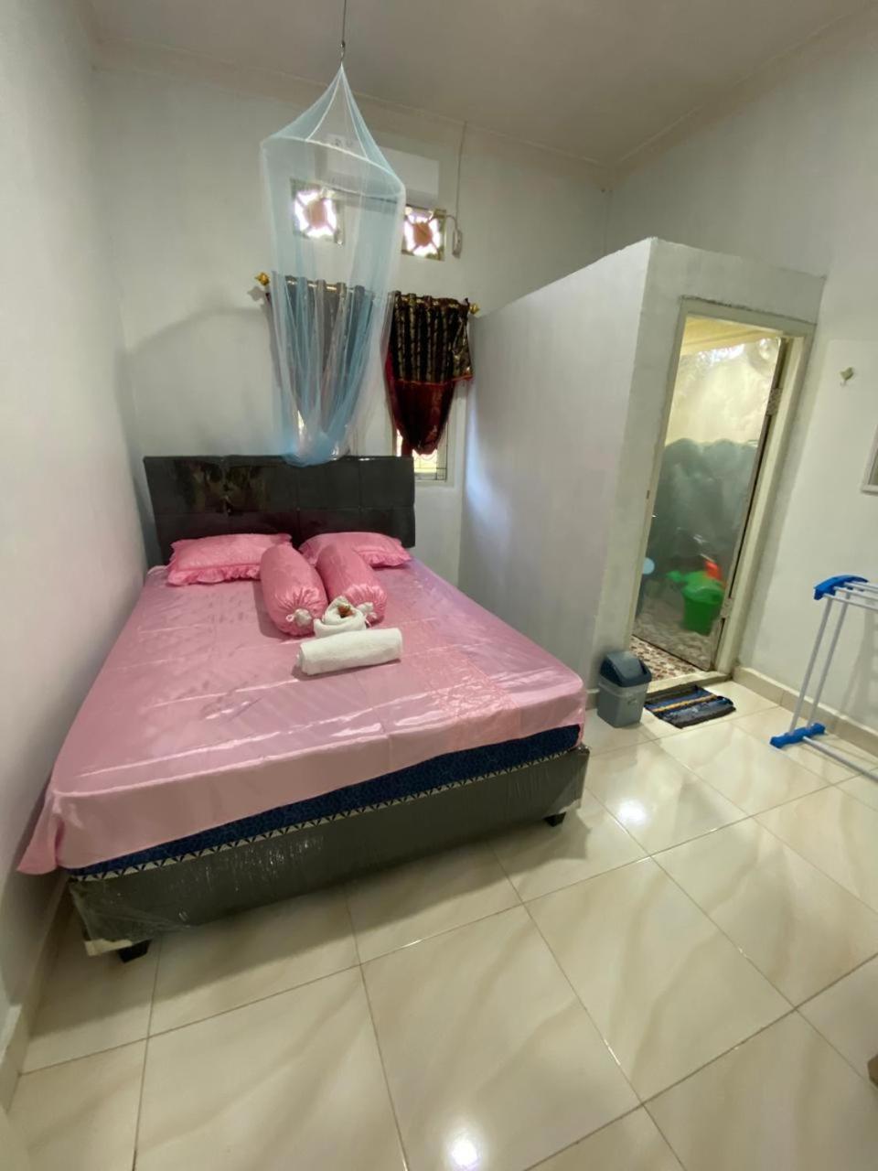 Budget Double Room photo 1