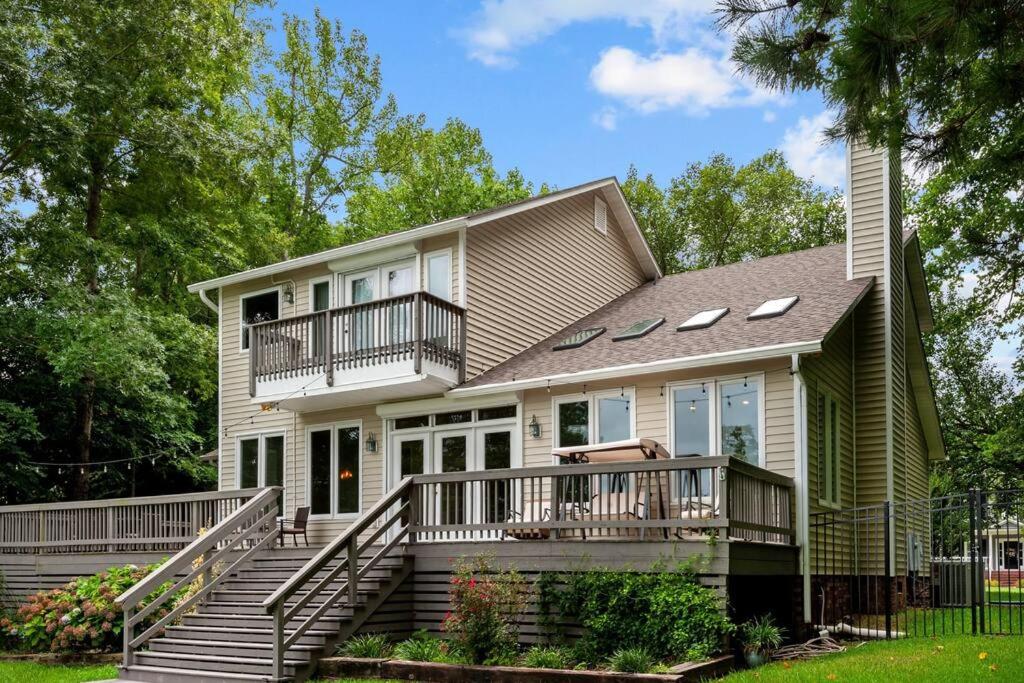 Four-Bedroom House photo 2