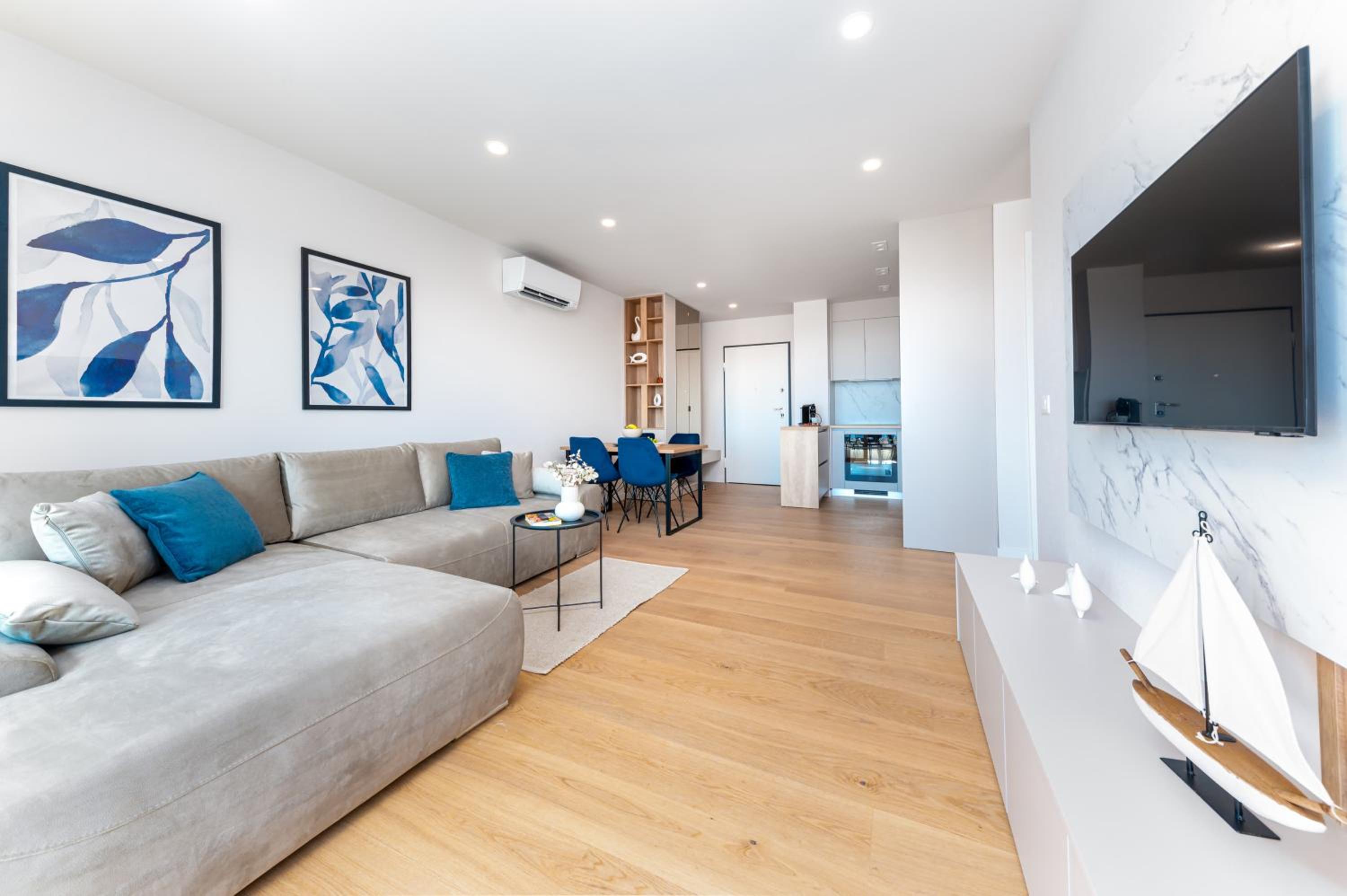 Two-Bedroom Apartment with Terrace and Sea View