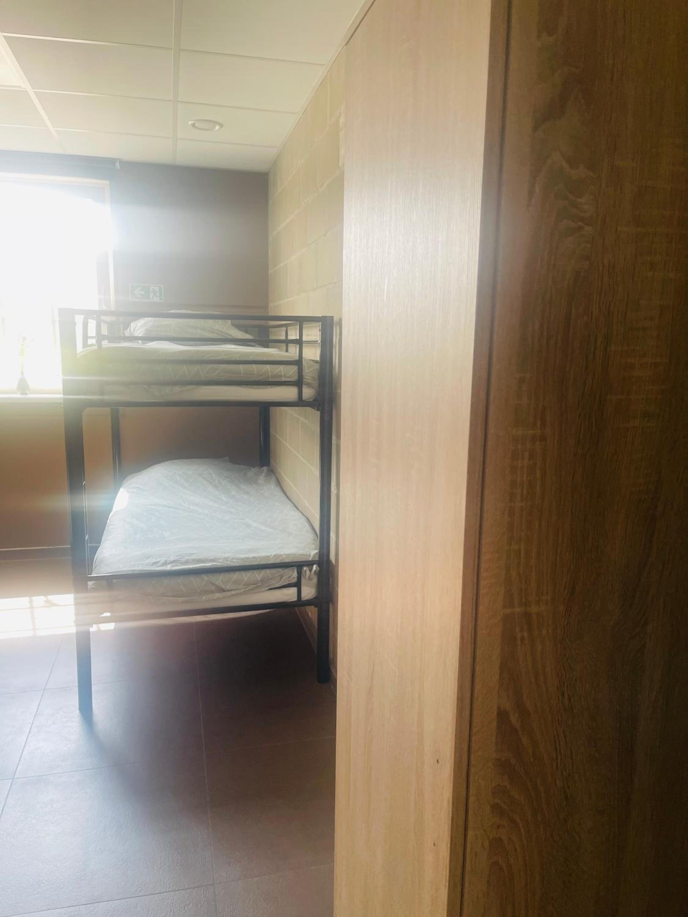Mixed Dormitory Room photo 3