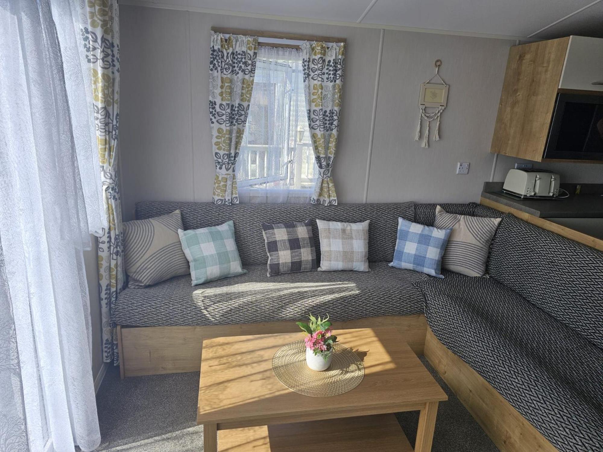 Caravan photo 1