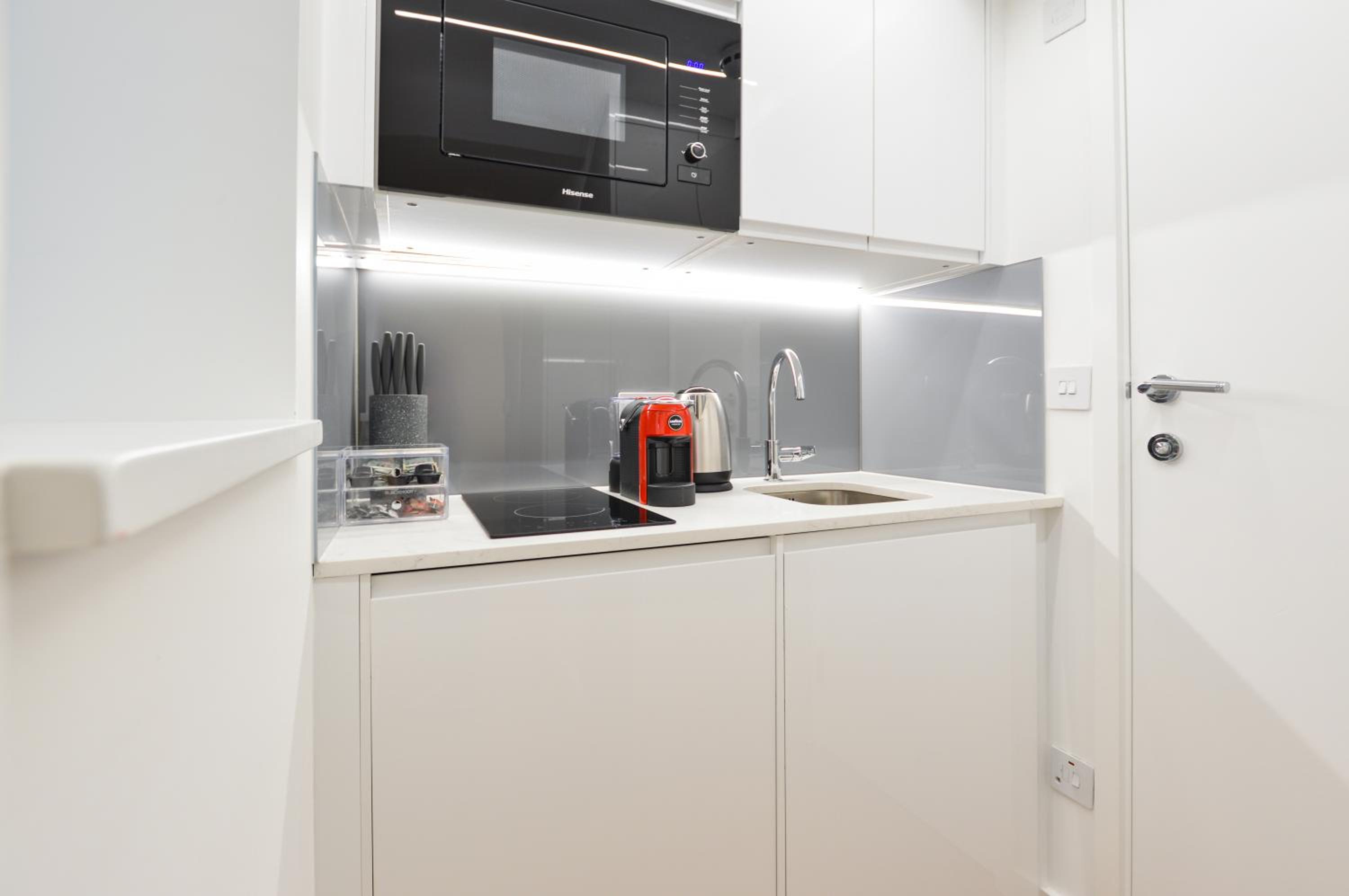 Budget Single Basement Room photo 2