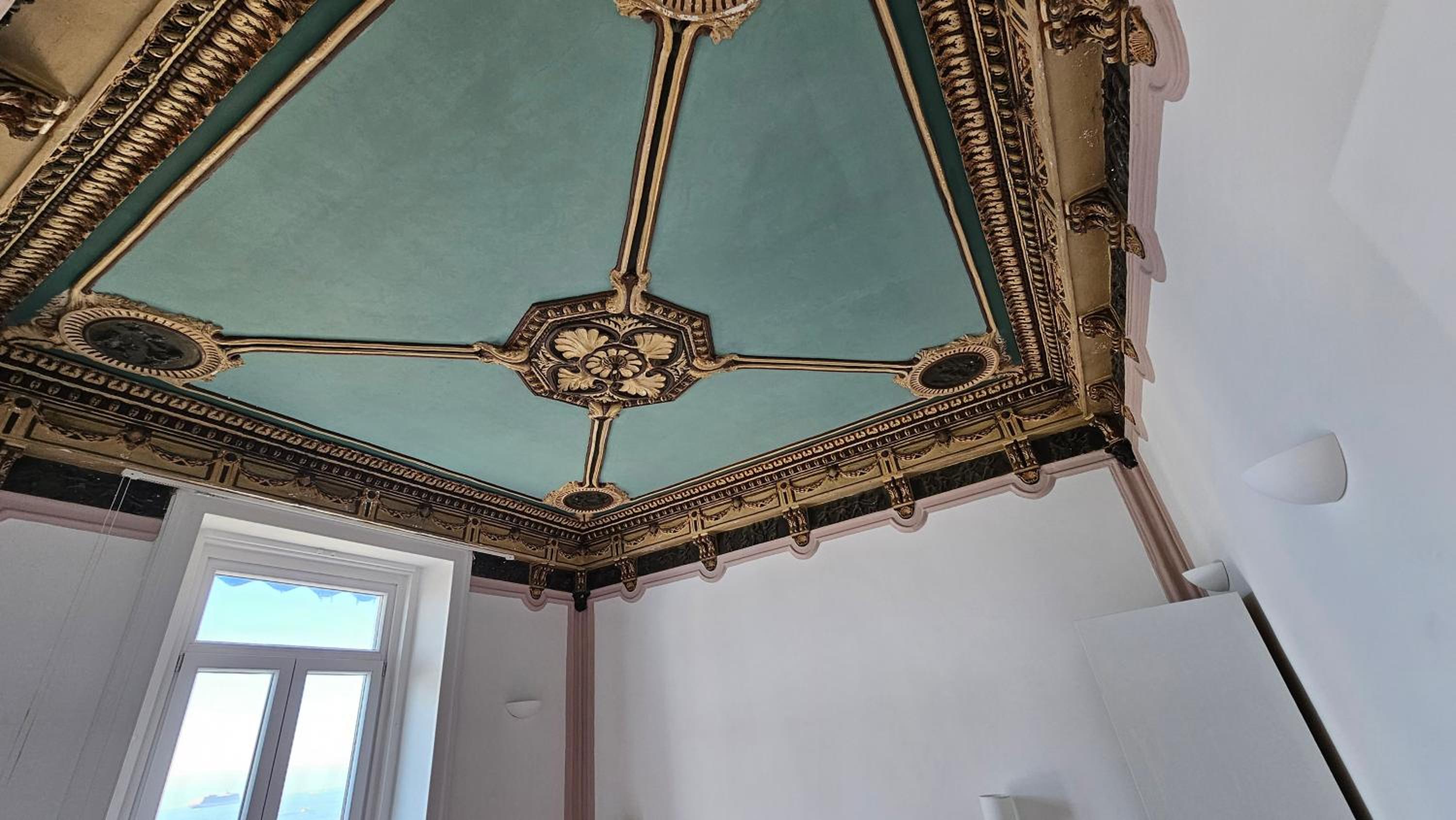 Double Room with Balcony and Sea View