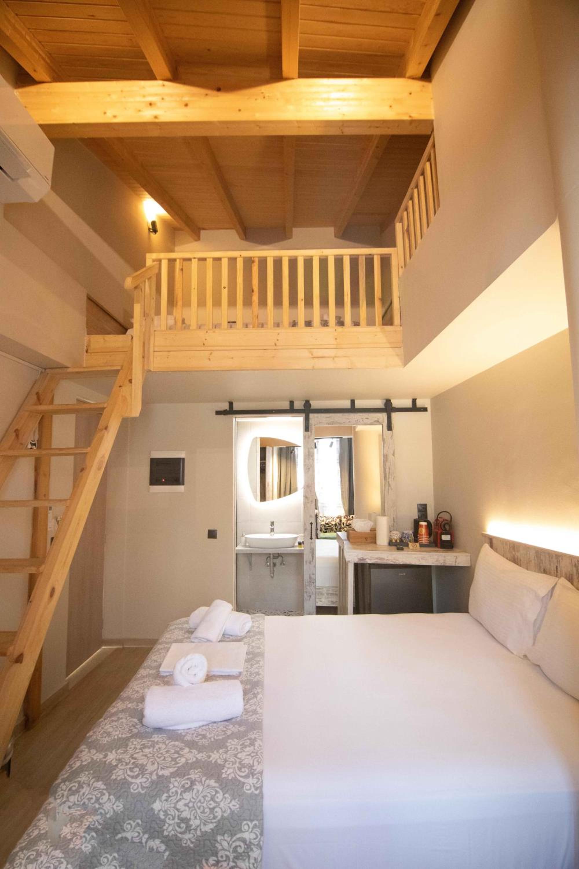 Comfort Quadruple Room