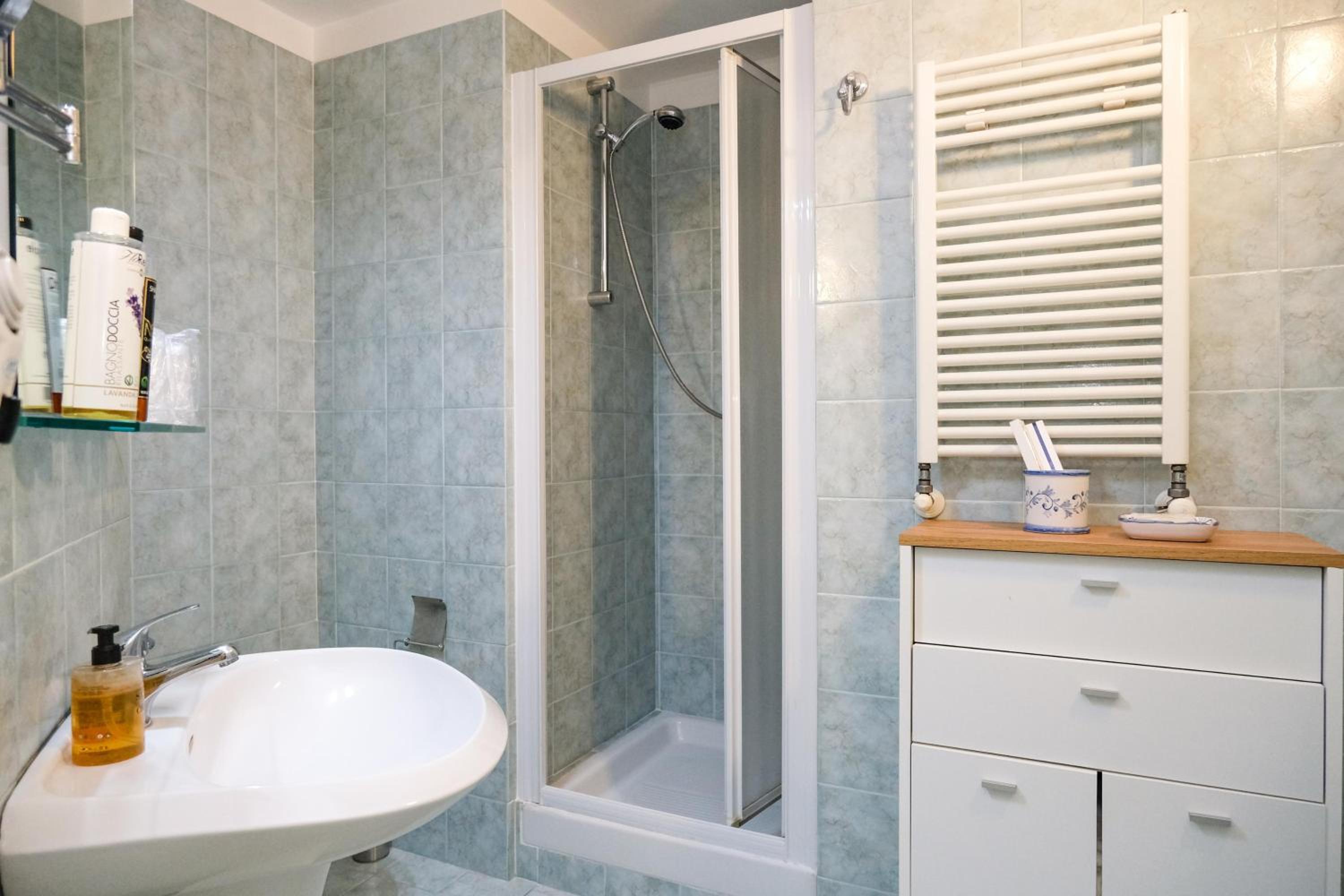 Single Room with Private External Bathroom photo 3