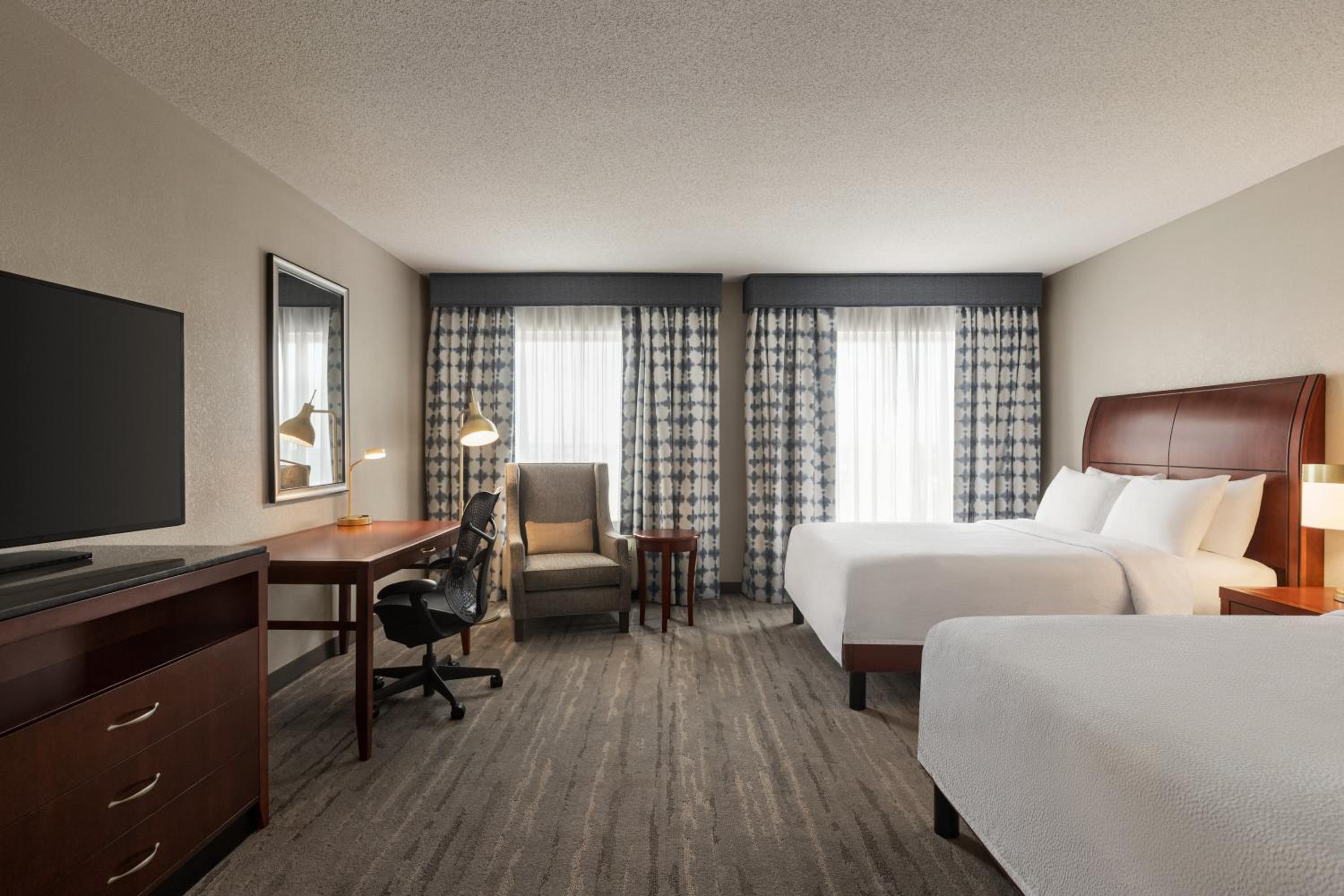 Queen Room with Two Queen Beds - Mobility and Hearing Access - Photo 3
