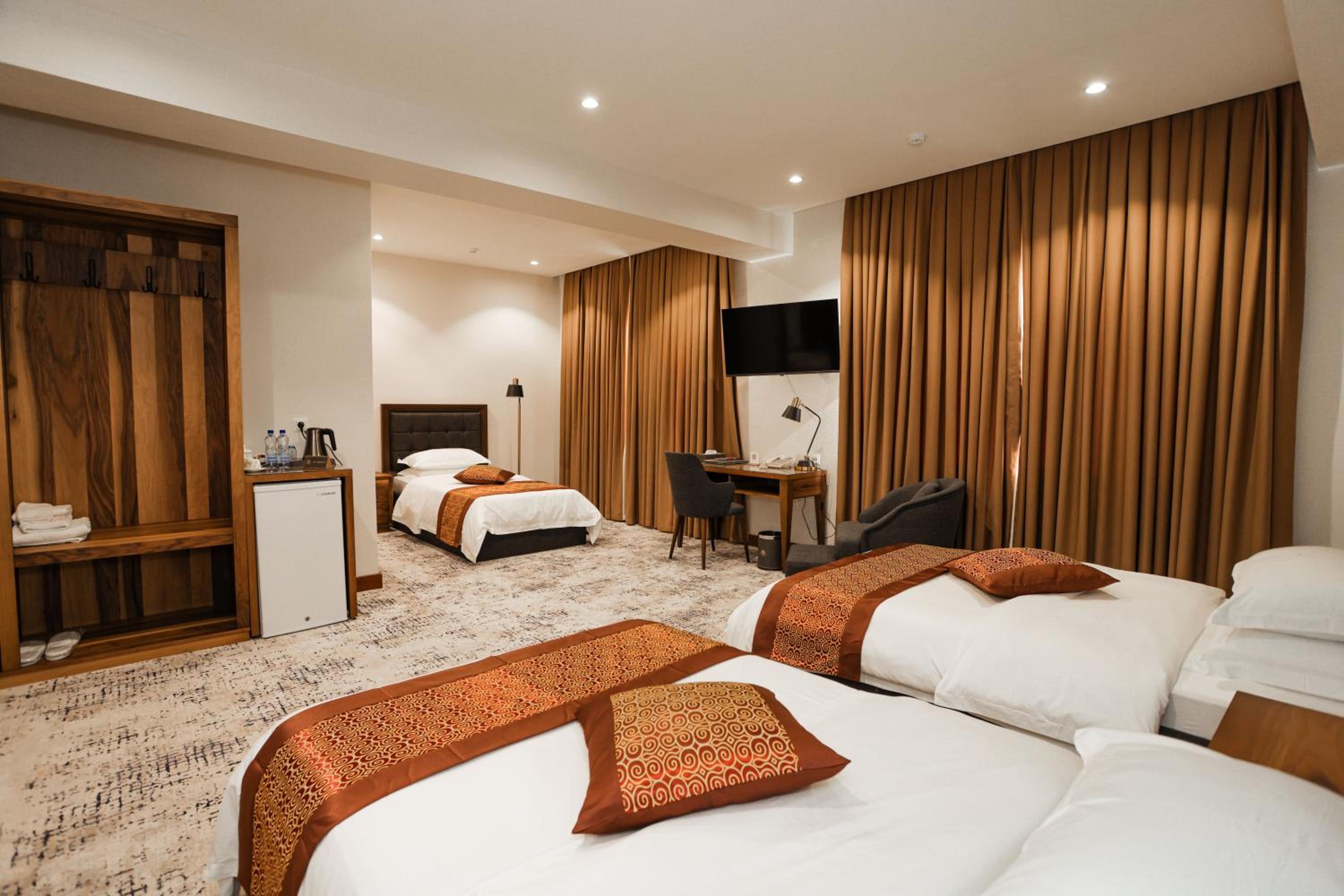 Luxury Triple Room photo 1