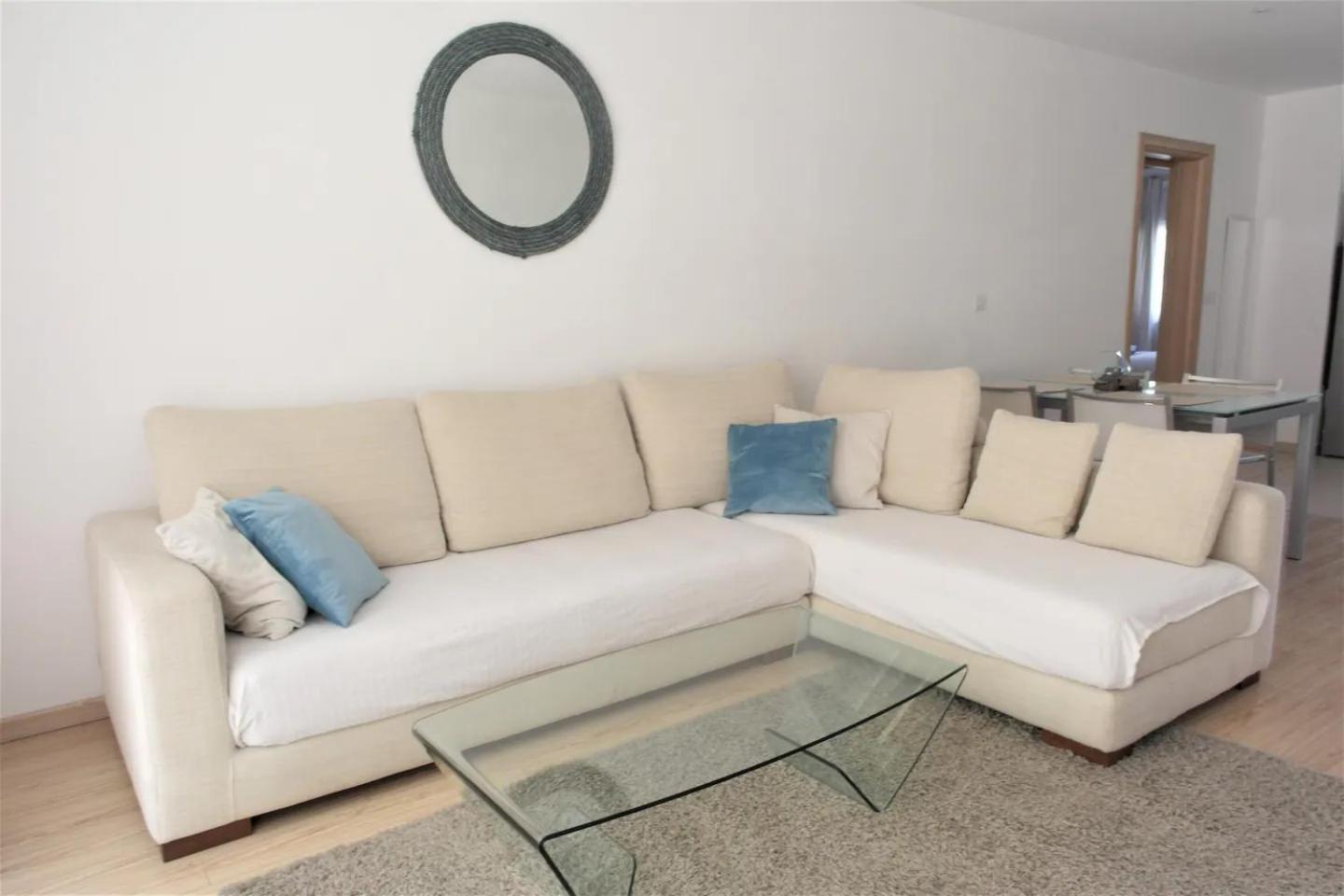 Two-Bedroom Apartment with City View photo 2