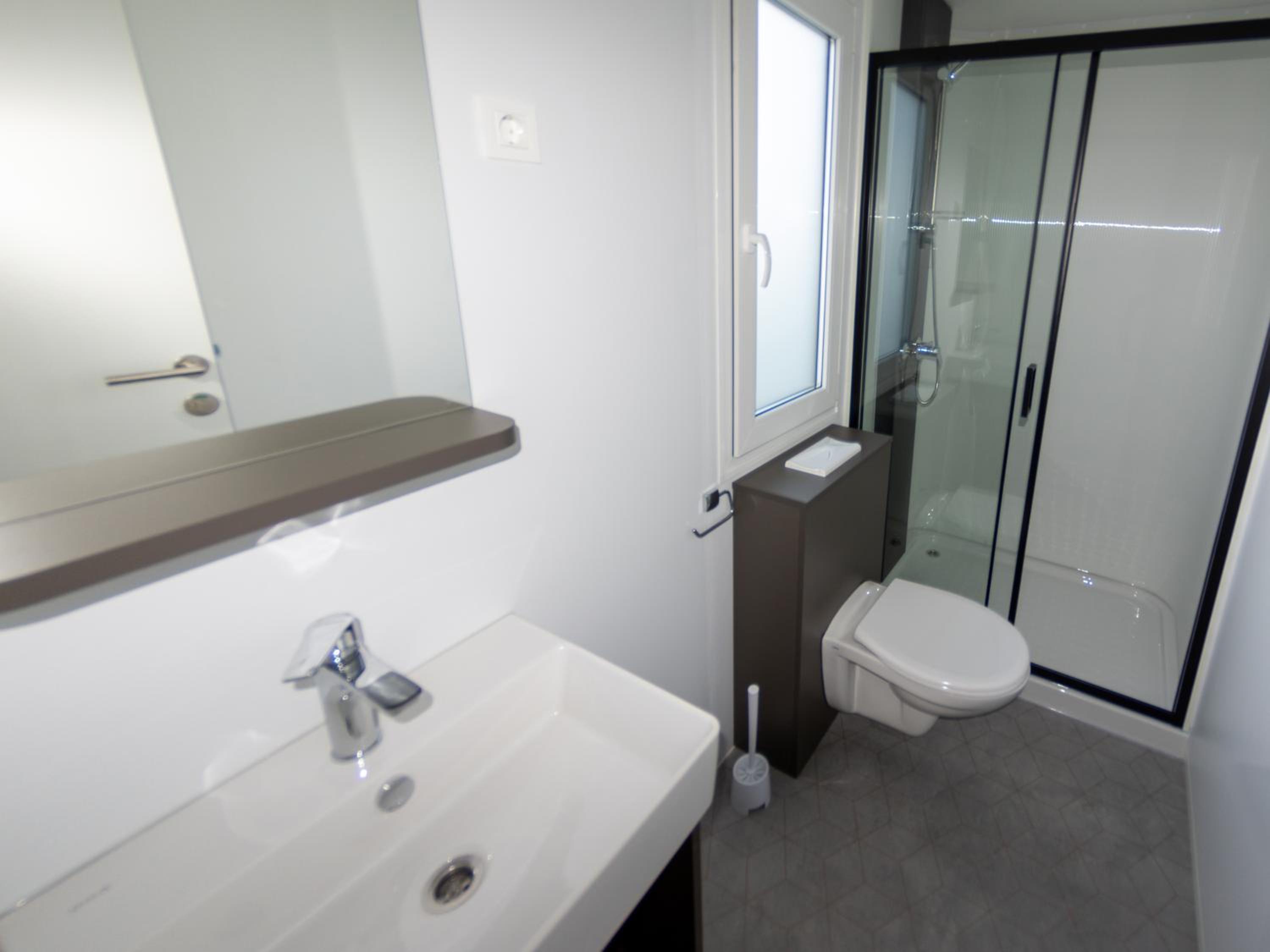 Superior Bungalow - Photo 15