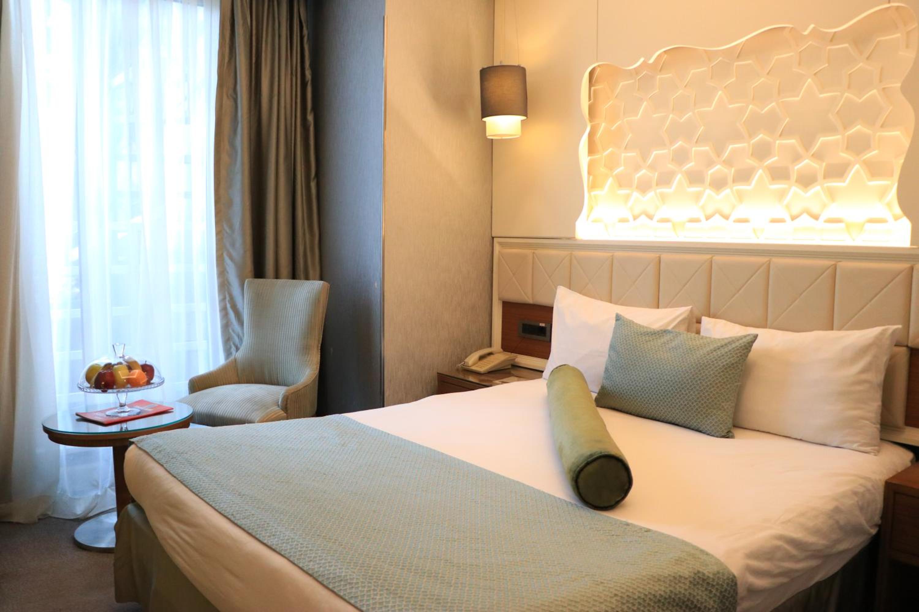 Three-Bedroom Suite photo 1