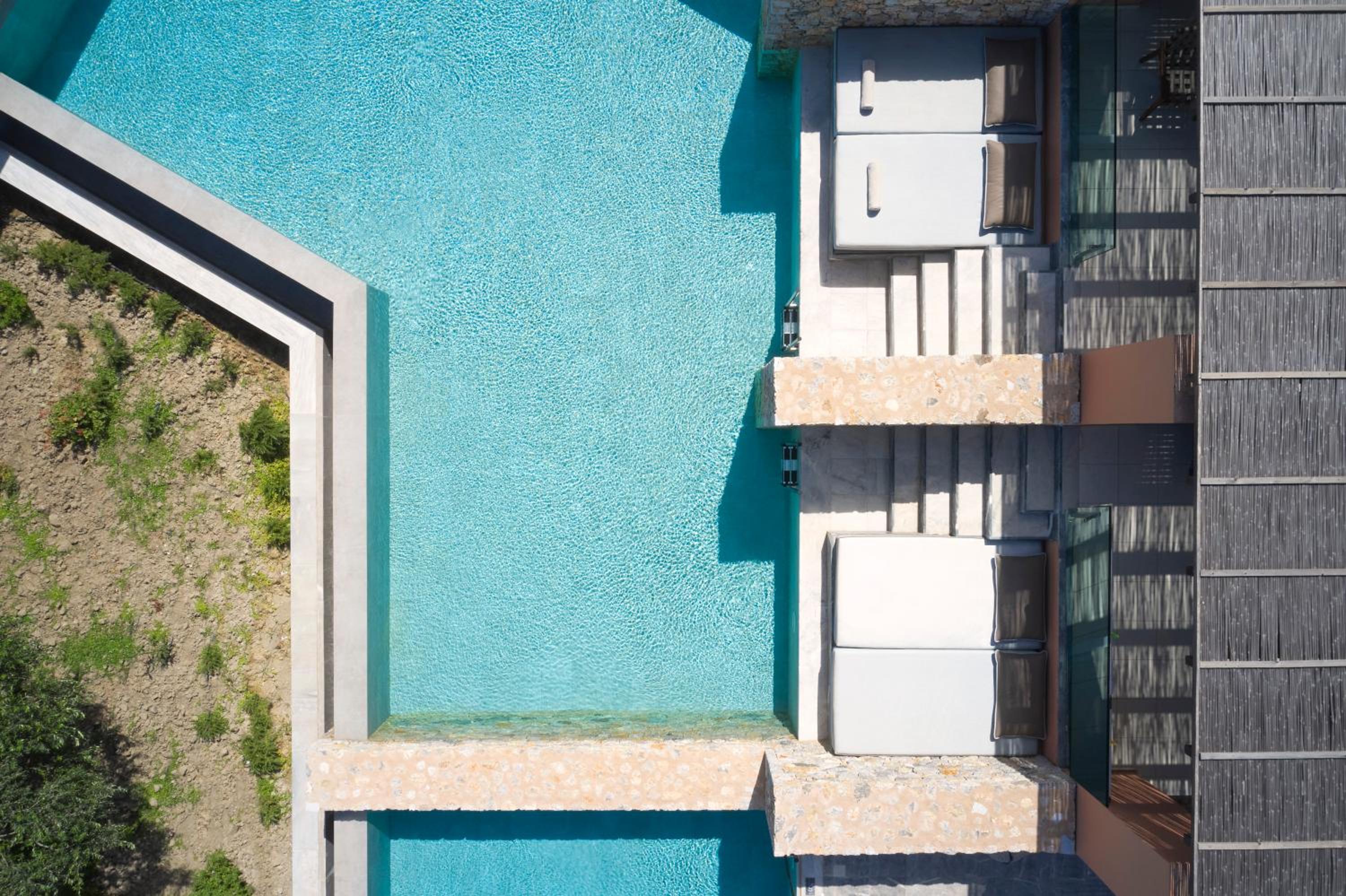 Twin / Double Room Swim Up Inland View photo 2