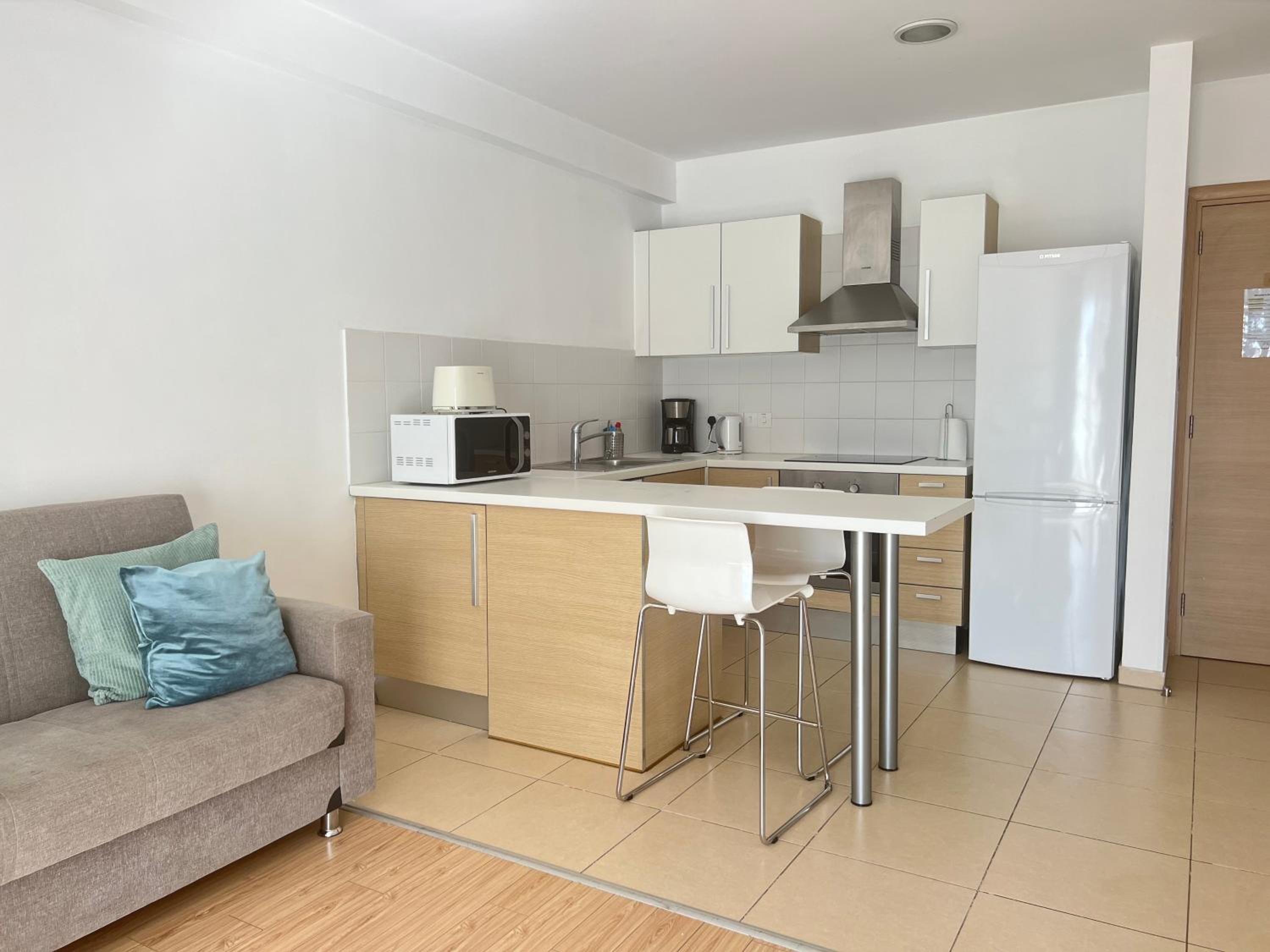 Two-Bedroom Apartment with City View photo 2