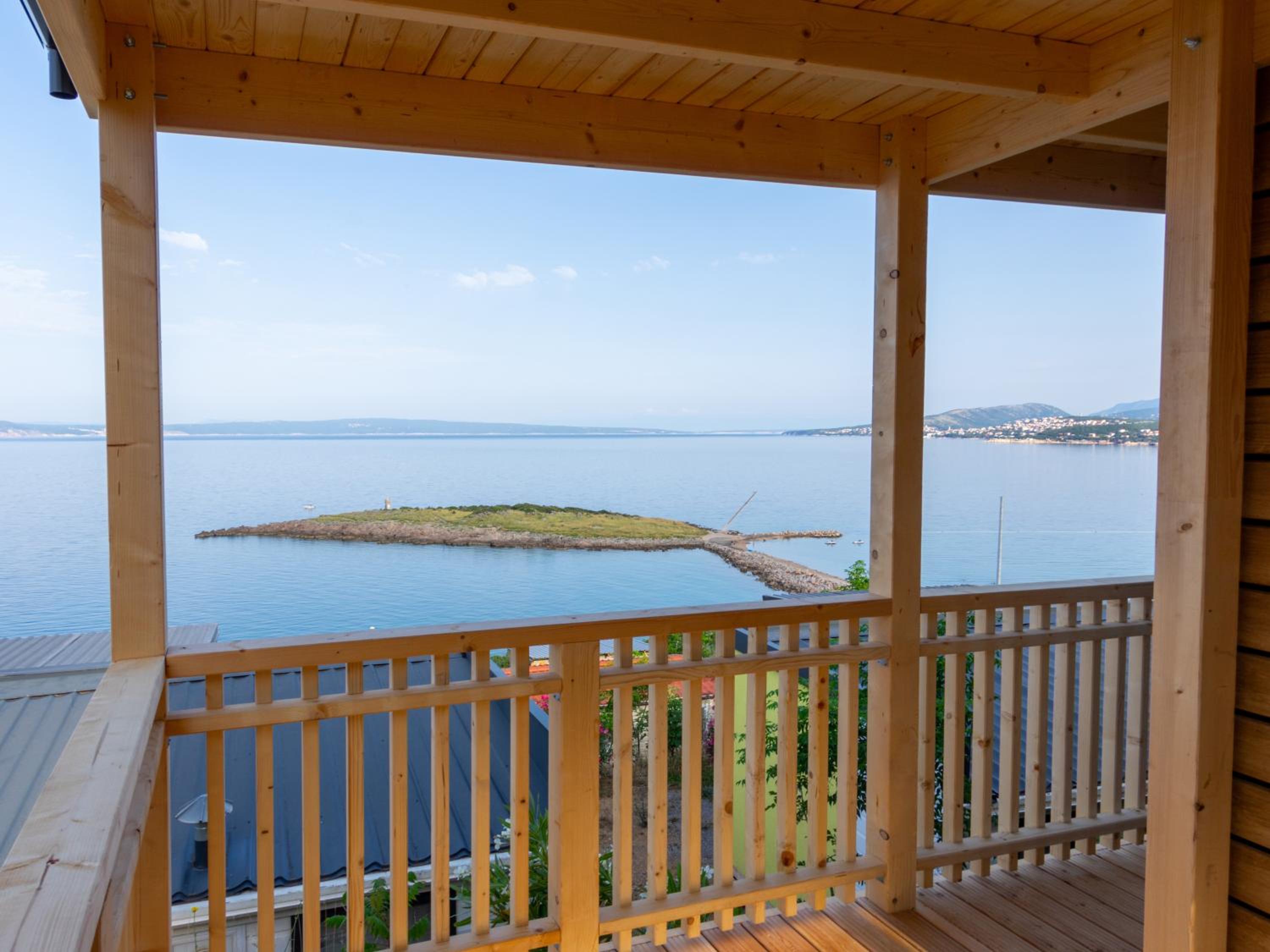 Superior Bungalow - Photo 6