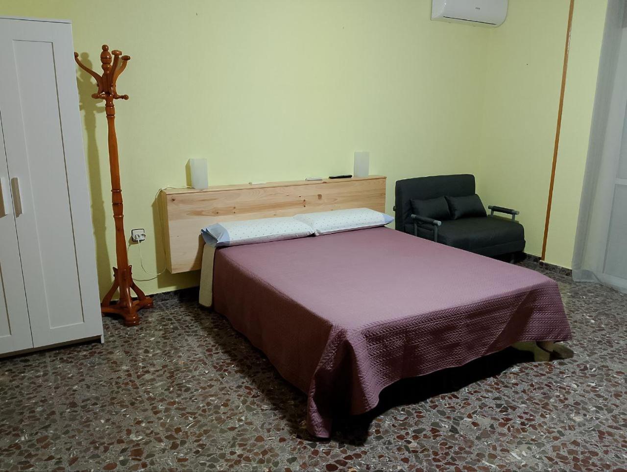 Large Double Room photo 2