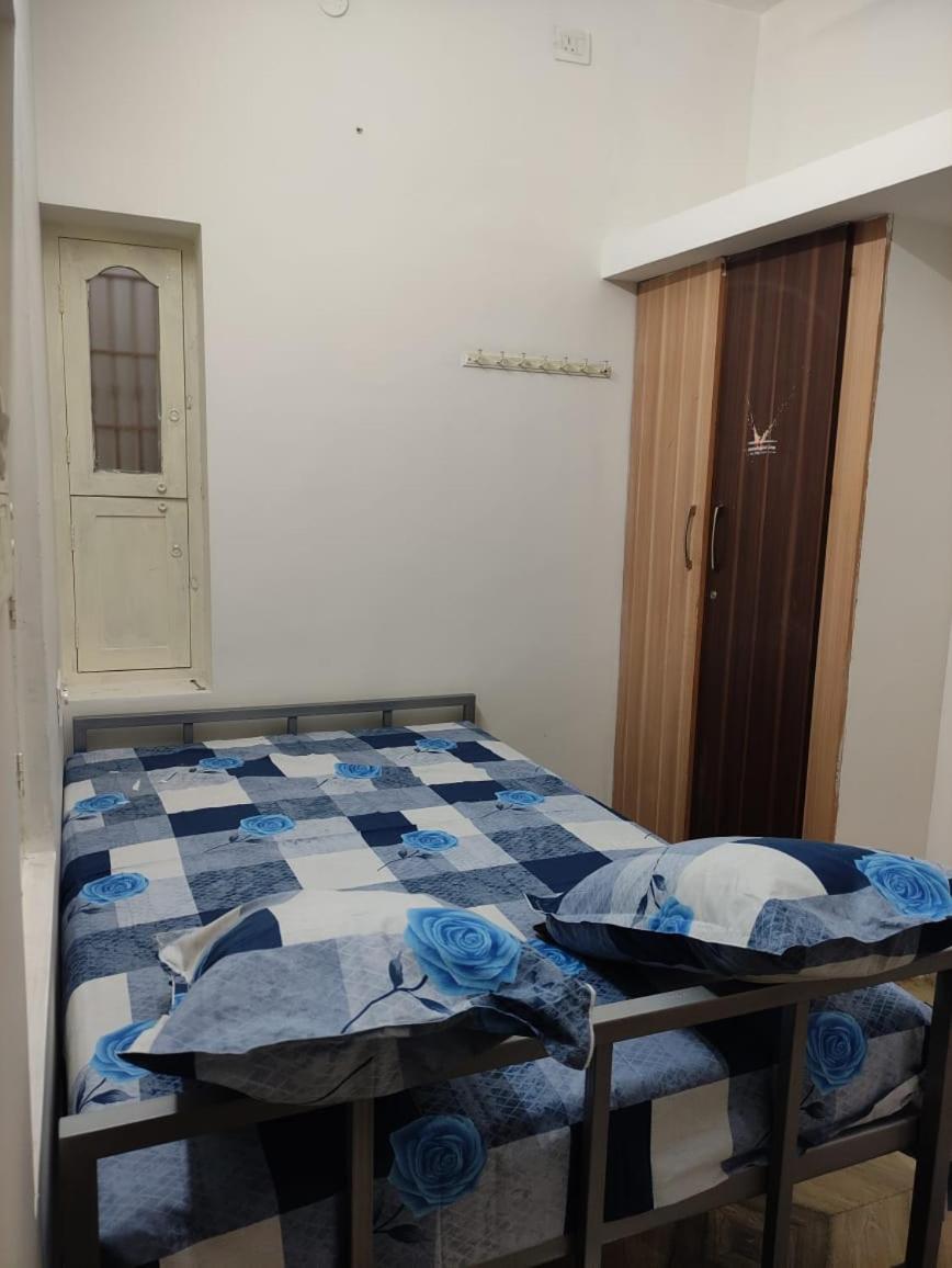 One-Bedroom House photo 3