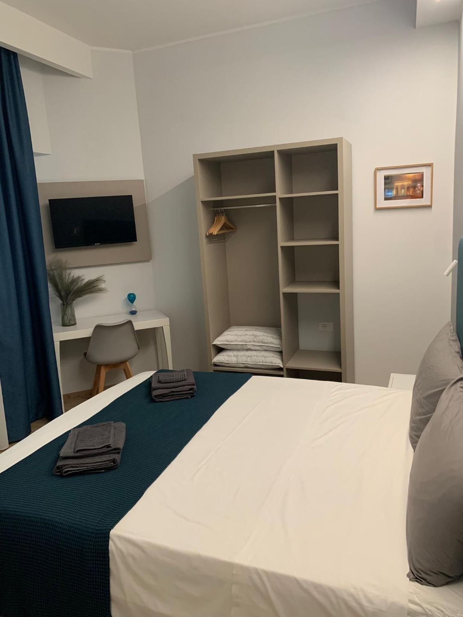 Double Room with Private Bathroom photo 3