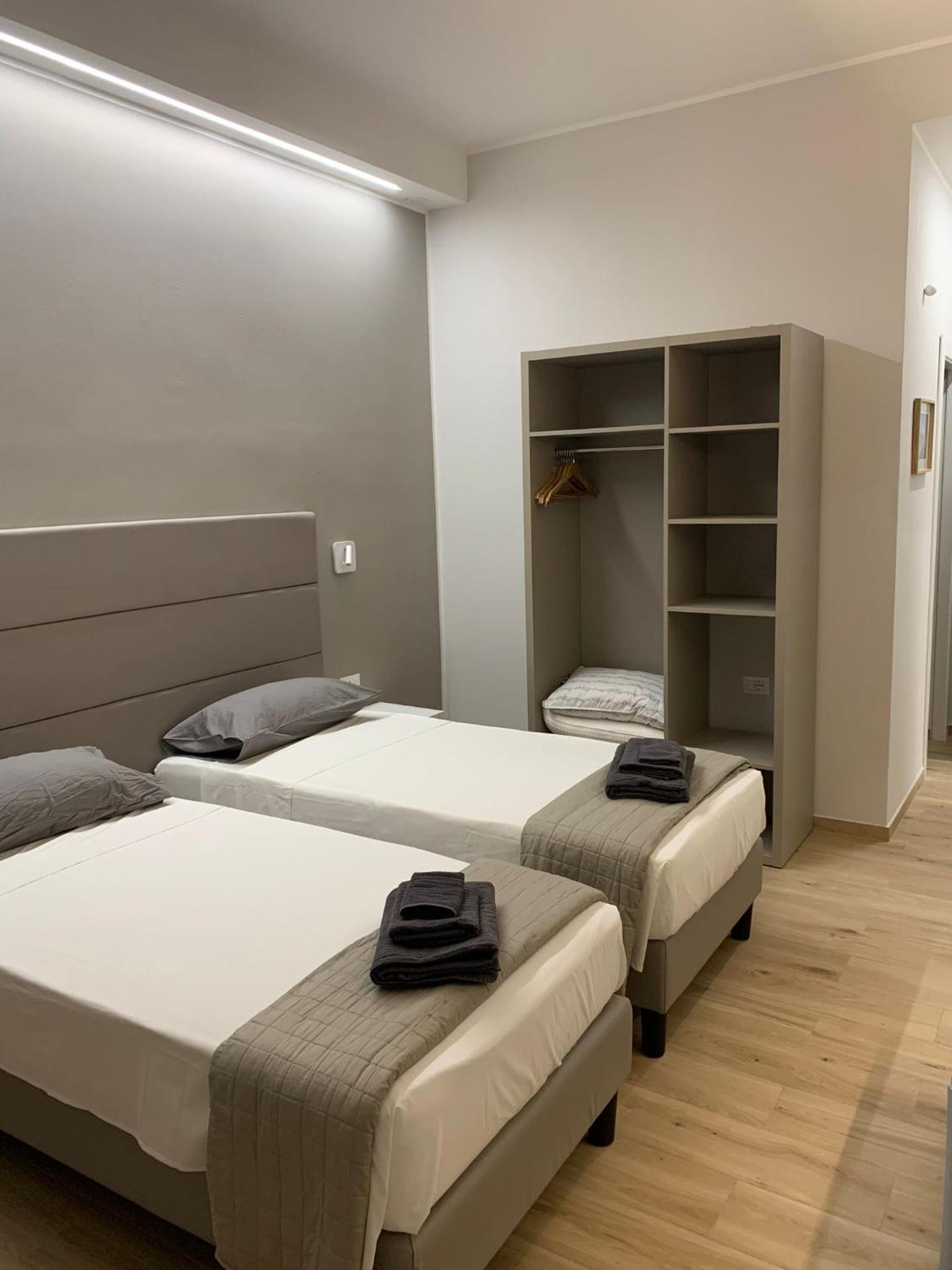 Double Or Twin Room With Private Bathroom photo 2