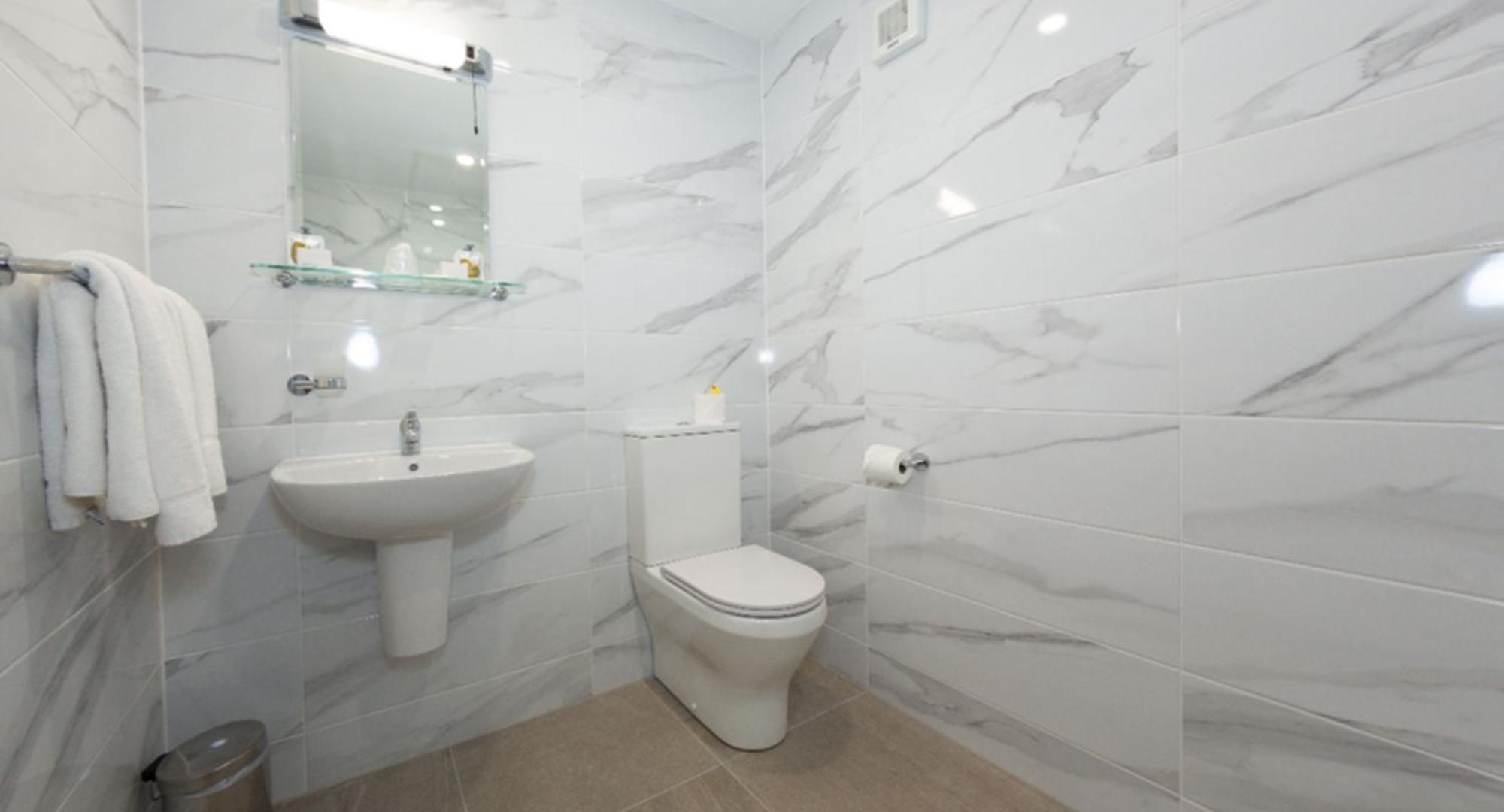 Double or Twin Room - Non Sea View - Photo 7