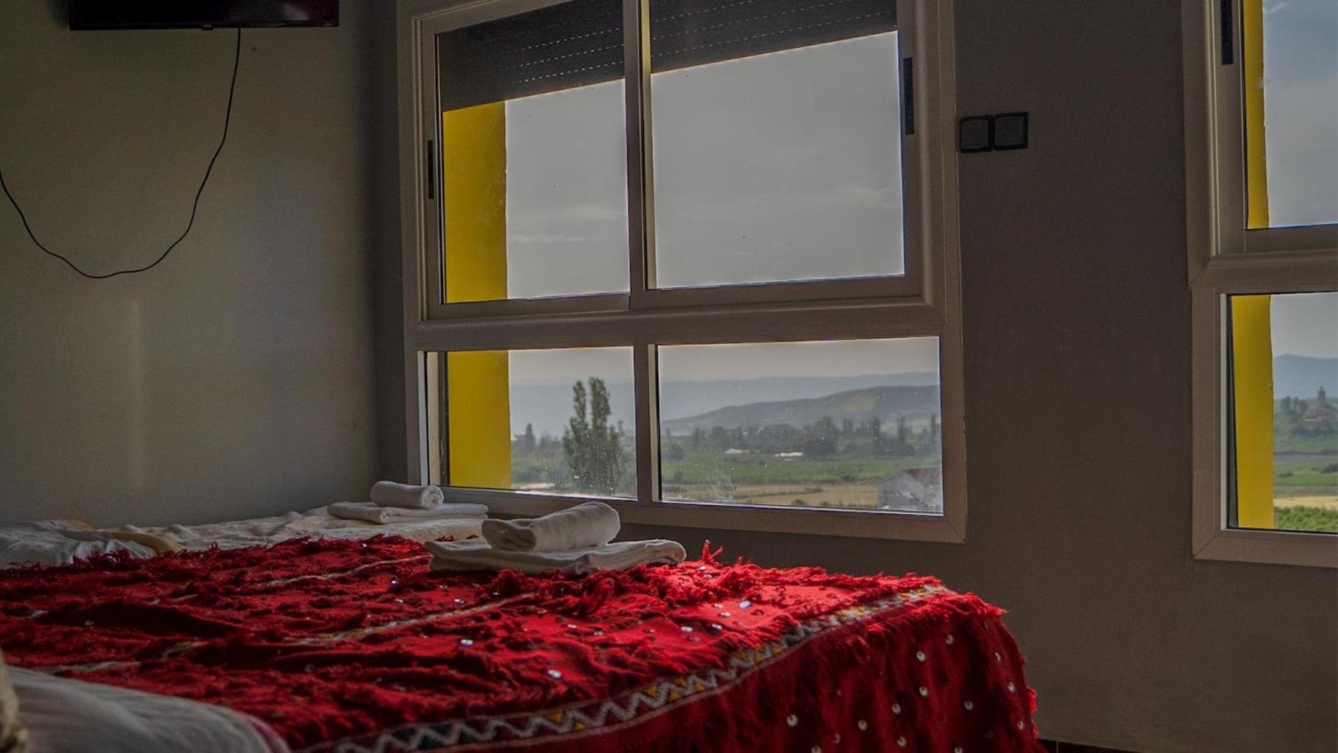 Deluxe Double Room with Shower - Photo 19