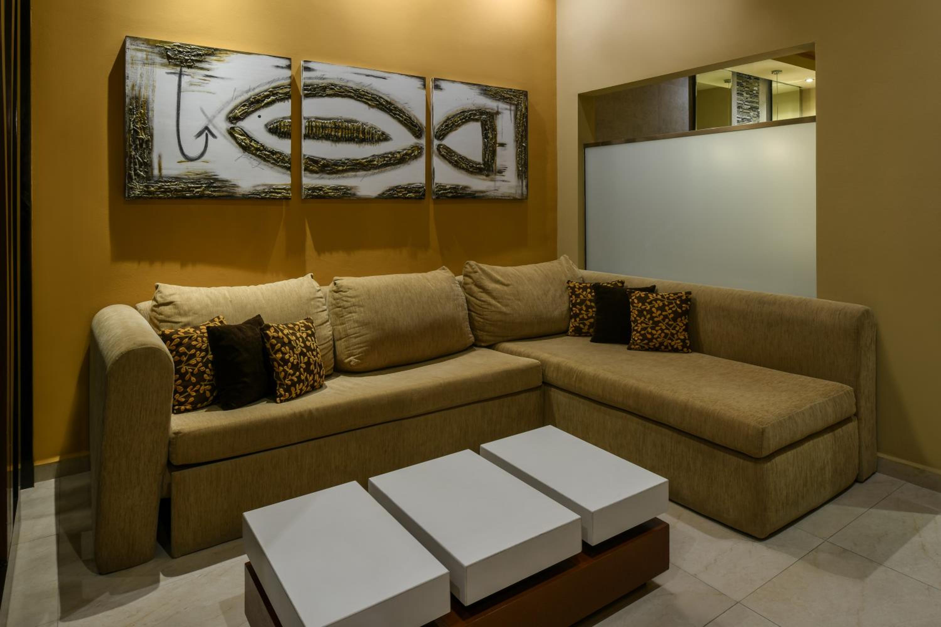 Ocean Front One Bedroom Suite photo 3