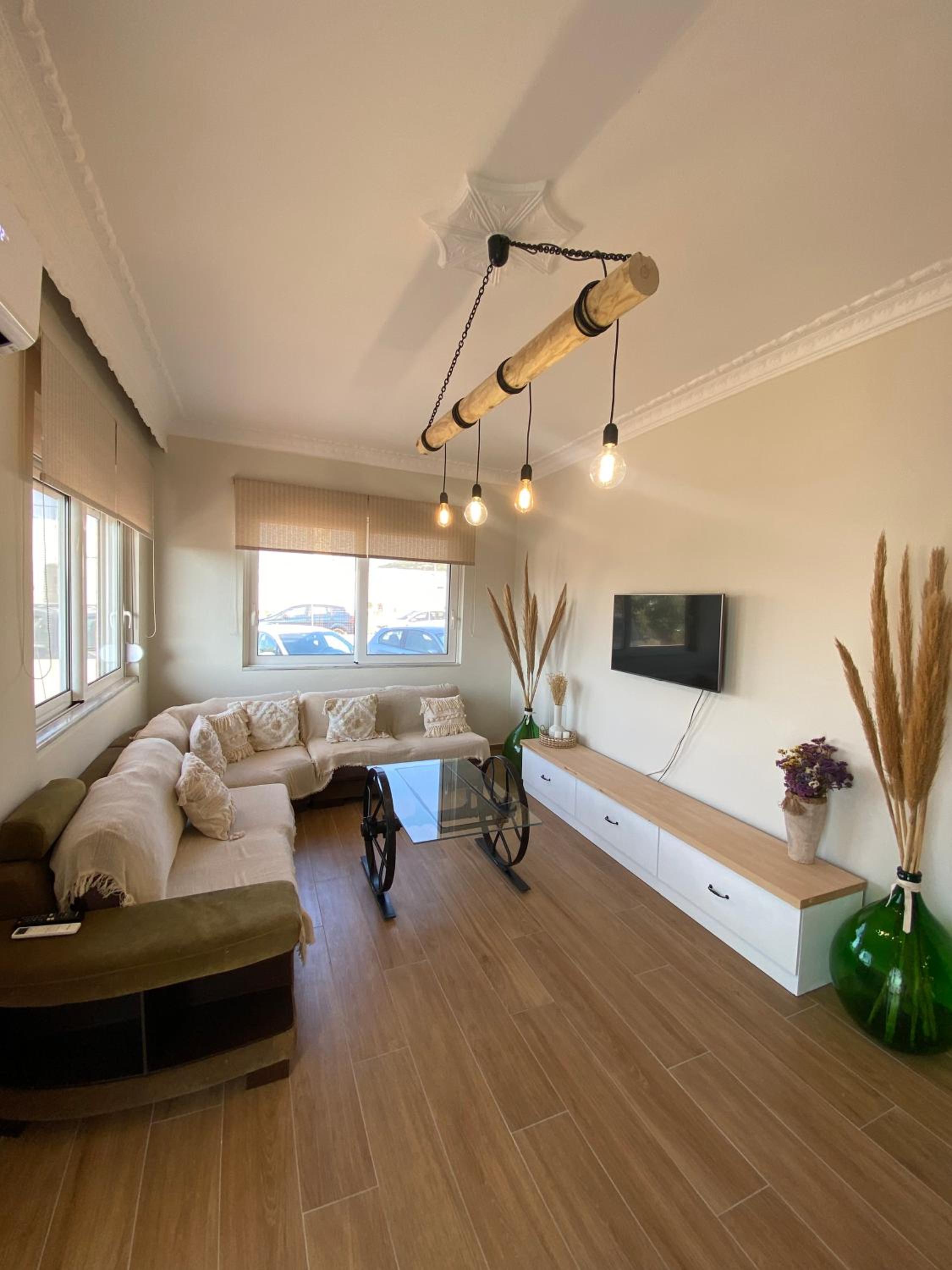 Three-Bedroom Villa photo 2
