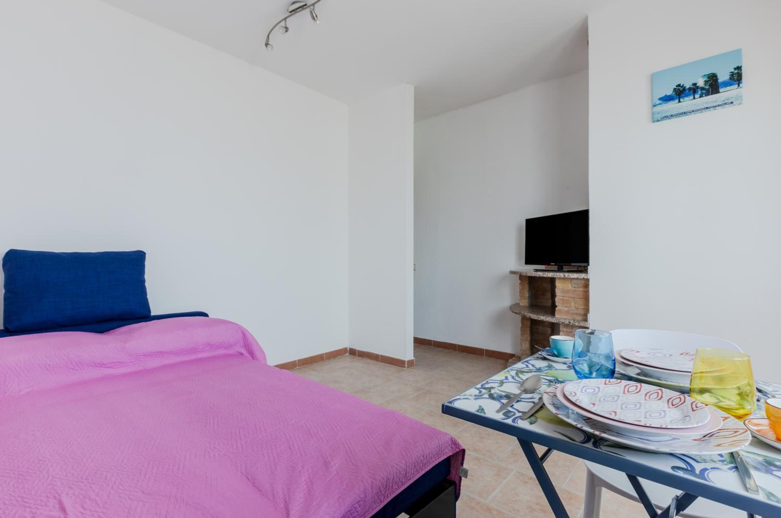 Studio with Balcony photo 1