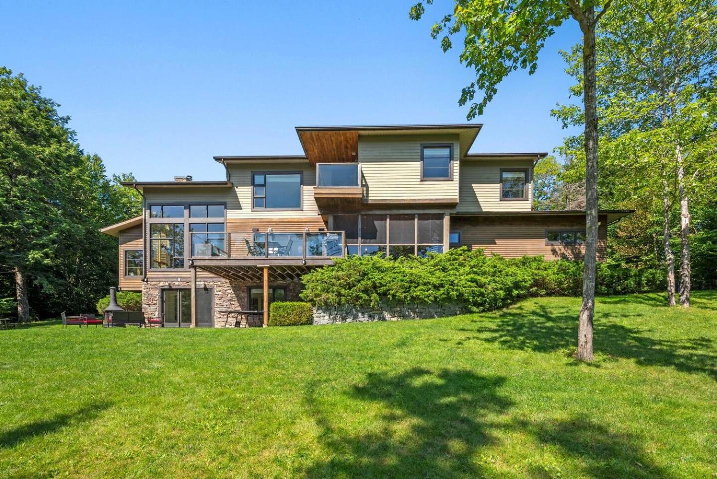 Vacation Home photo 2