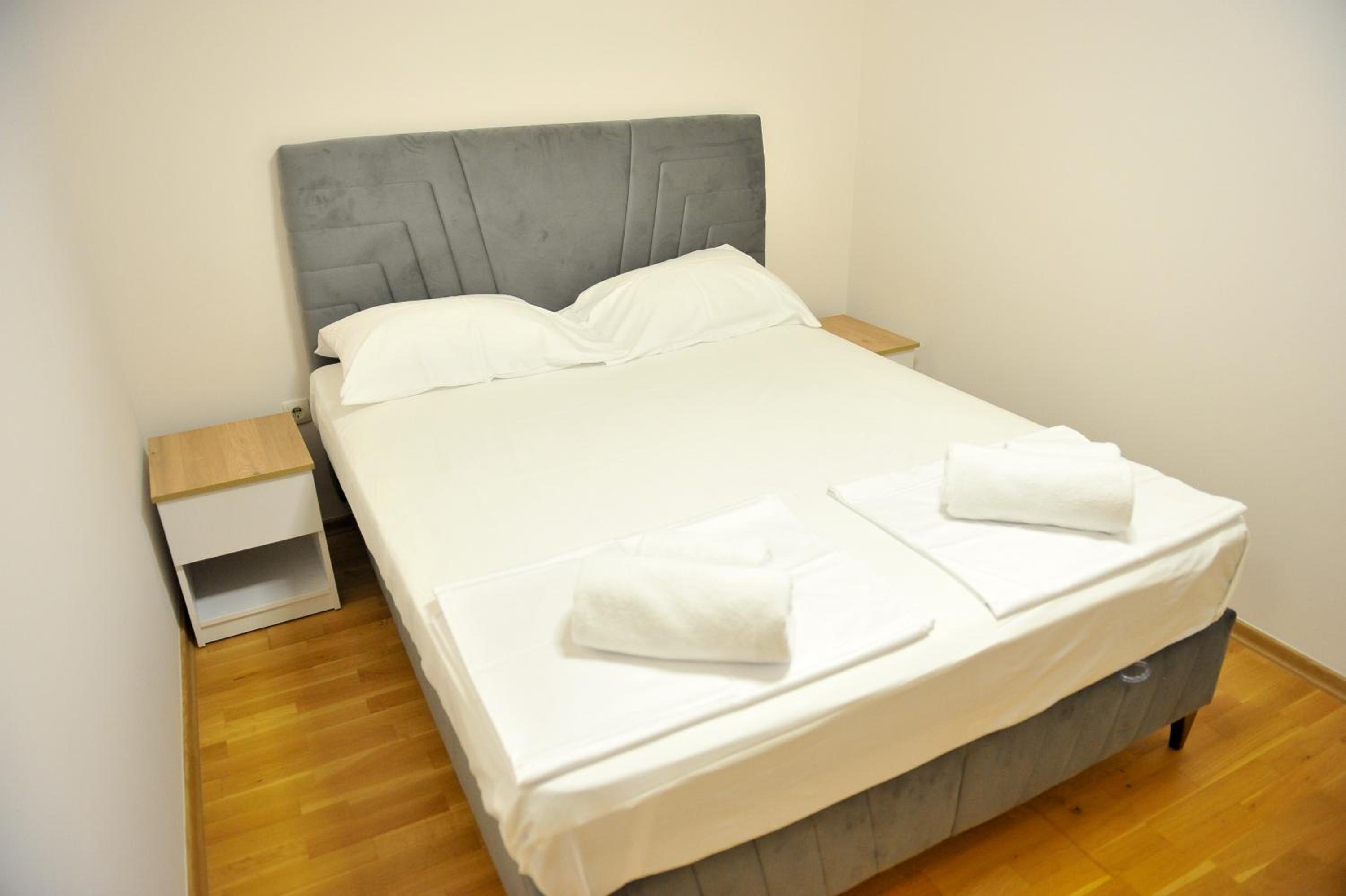 One-Bedroom Premium Apartment photo 2