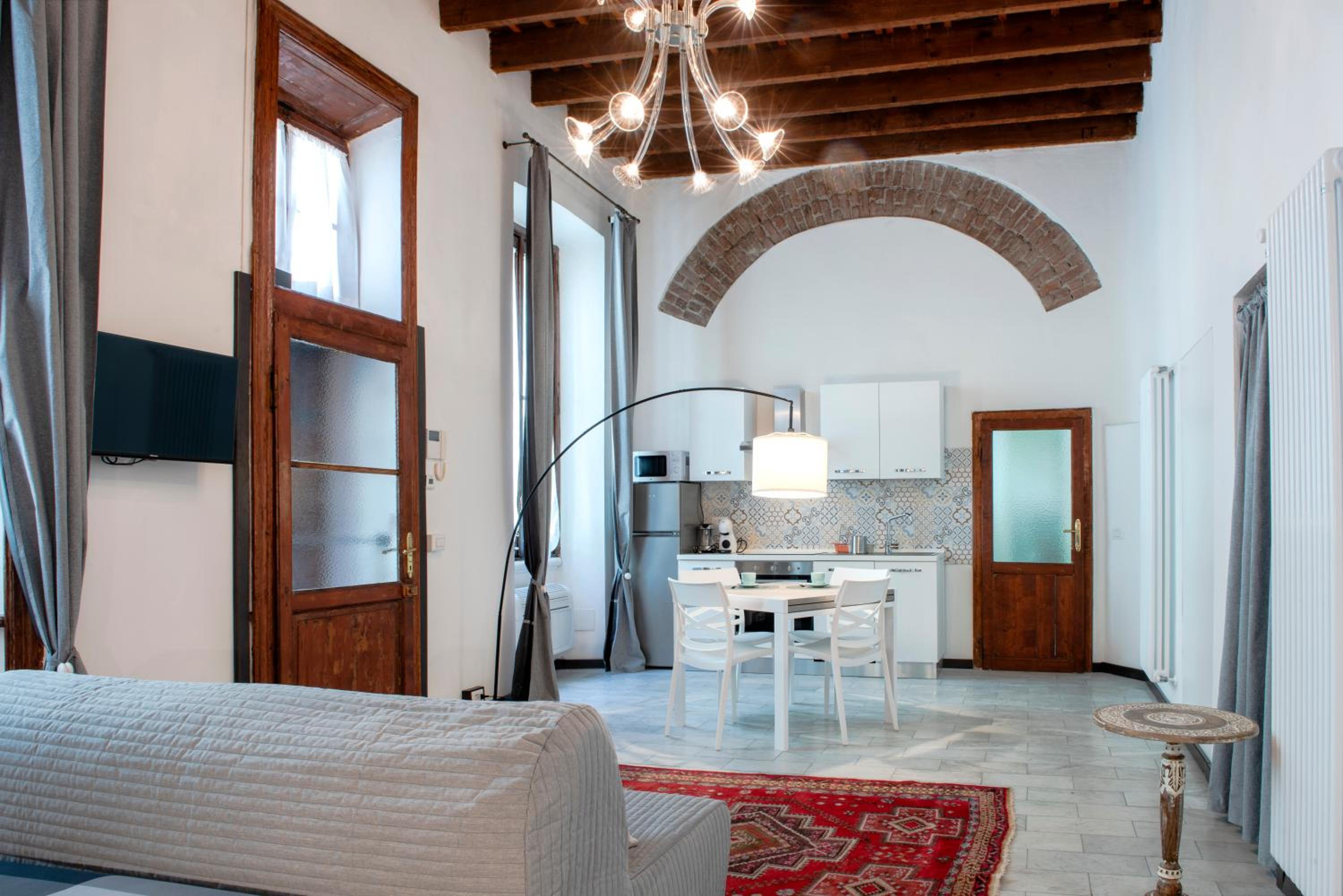 Studio Apartment