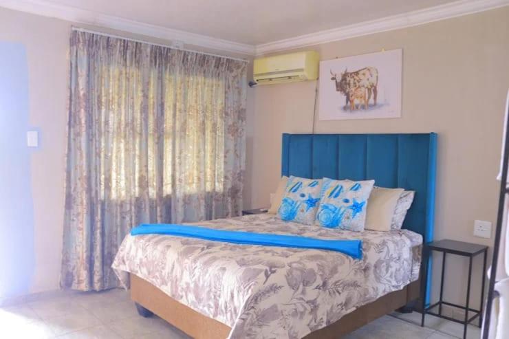 Budget Double Room photo 3