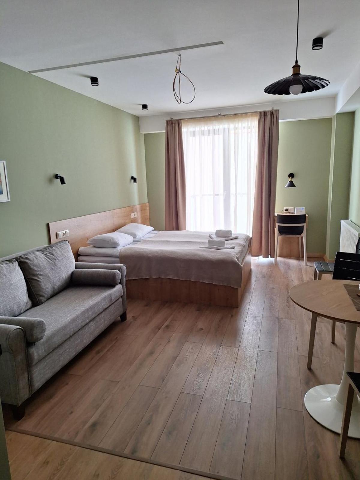 Studio Apartment photo 1