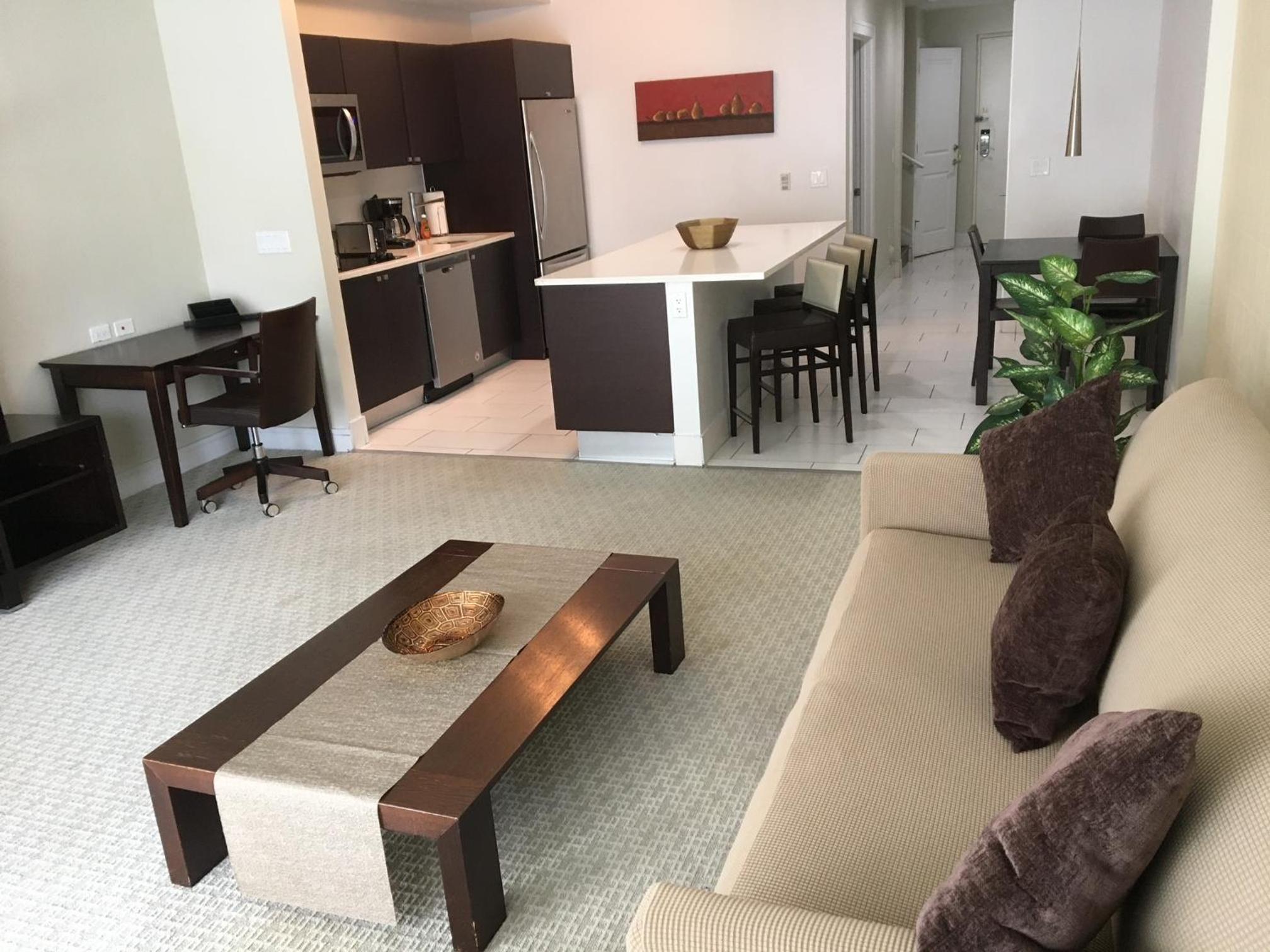 Three-Bedroom Apartment photo 1