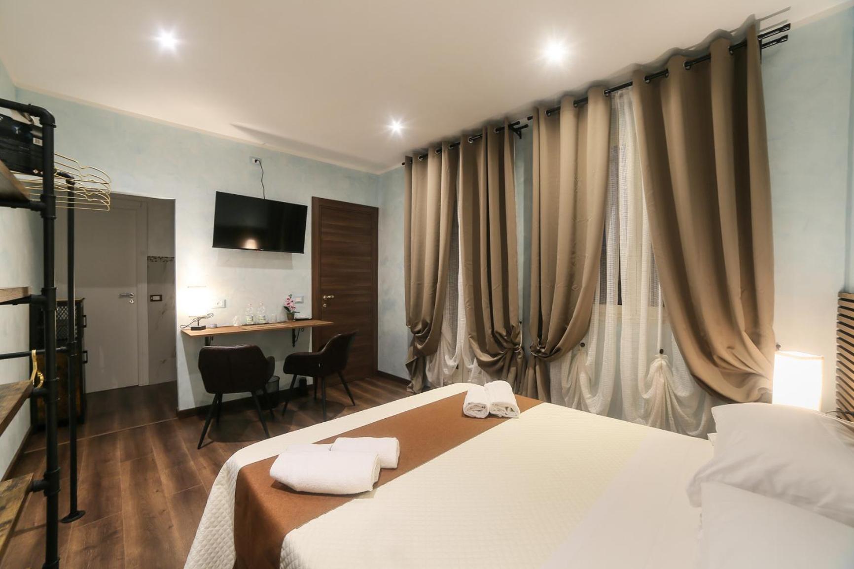 Deluxe Queen Room