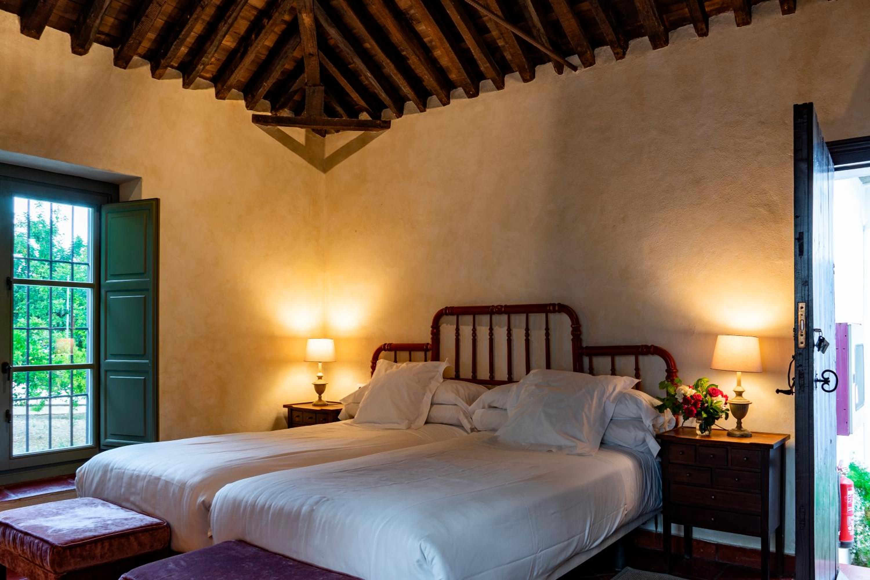 Superior Double Room - Photo 3