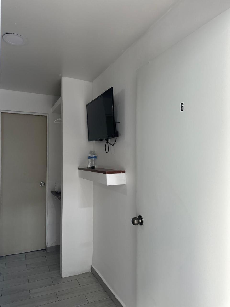Standard Double Room photo 3