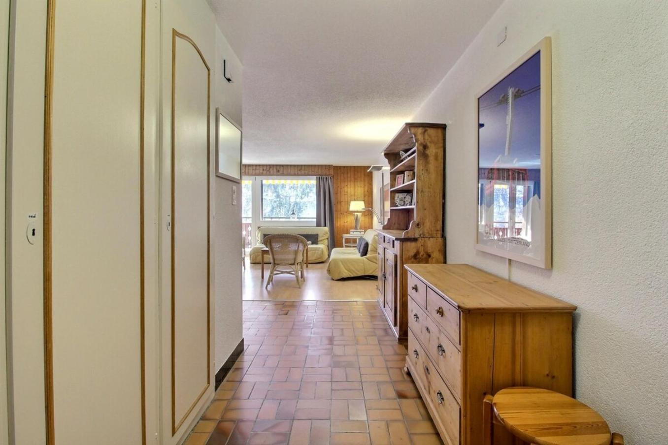 Two-Bedroom House photo 3