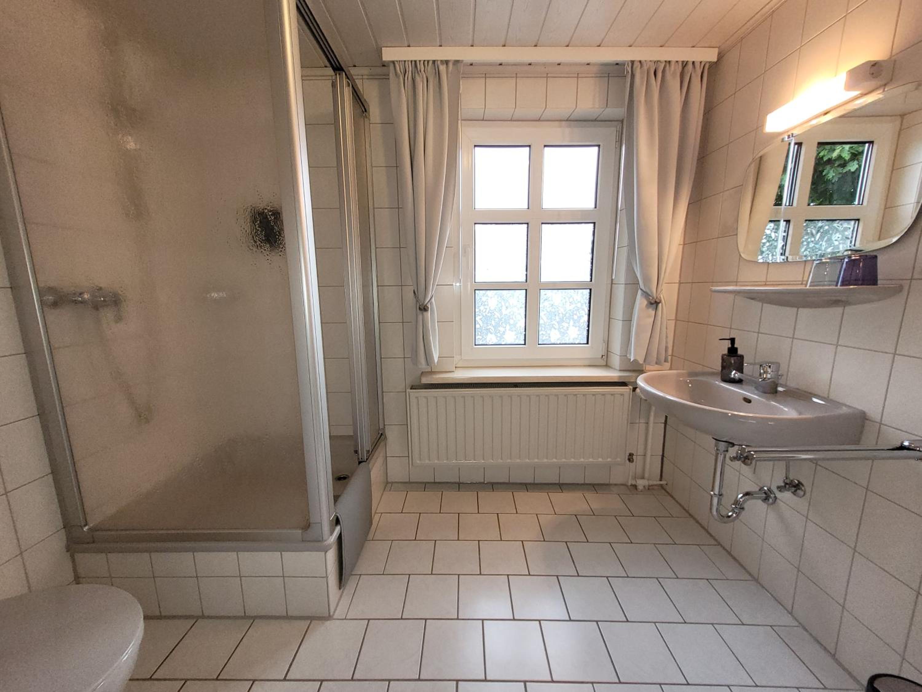 Double Room with Private Bathroom photo 3