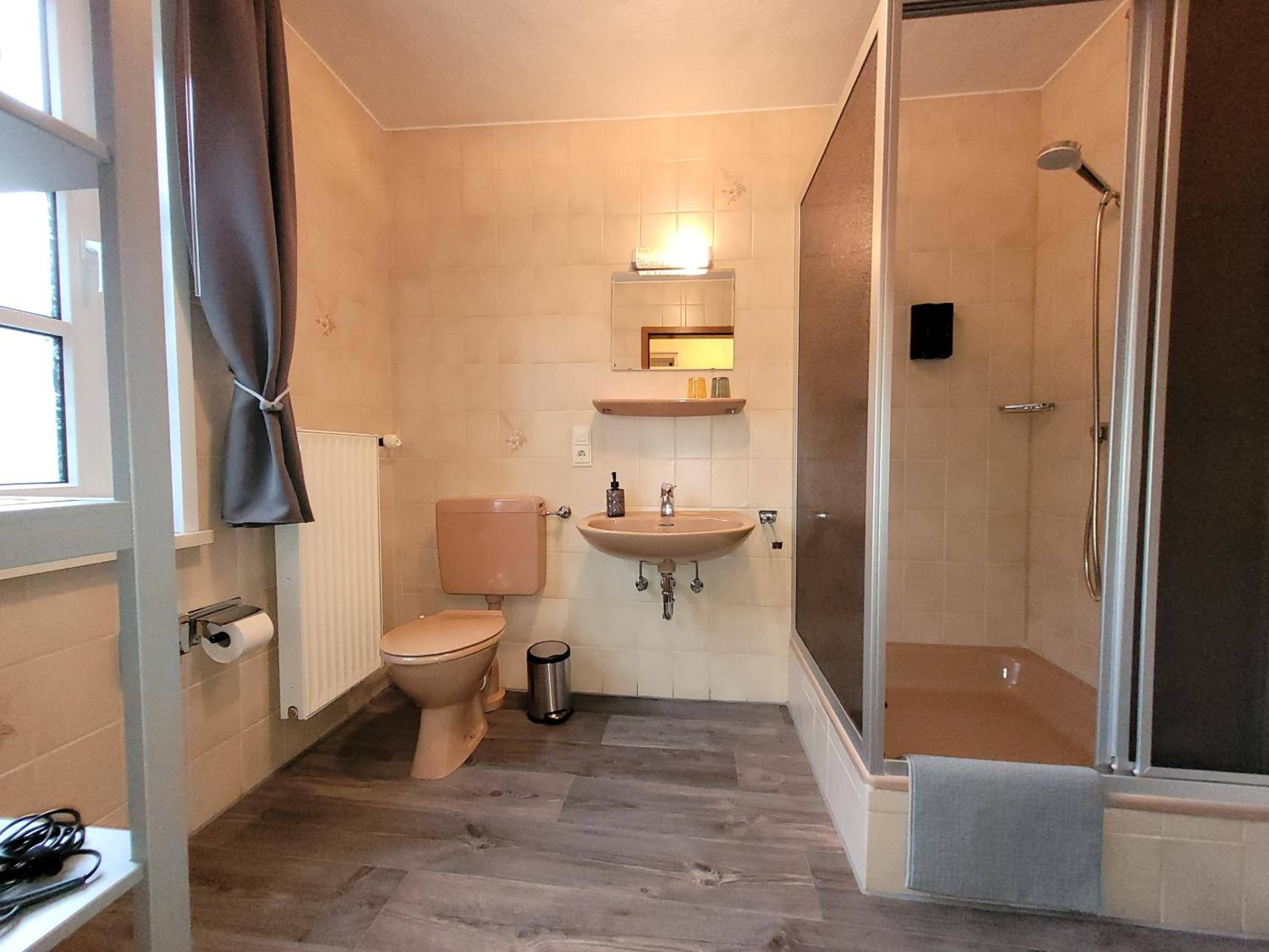 Double Room with Private Bathroom photo 3