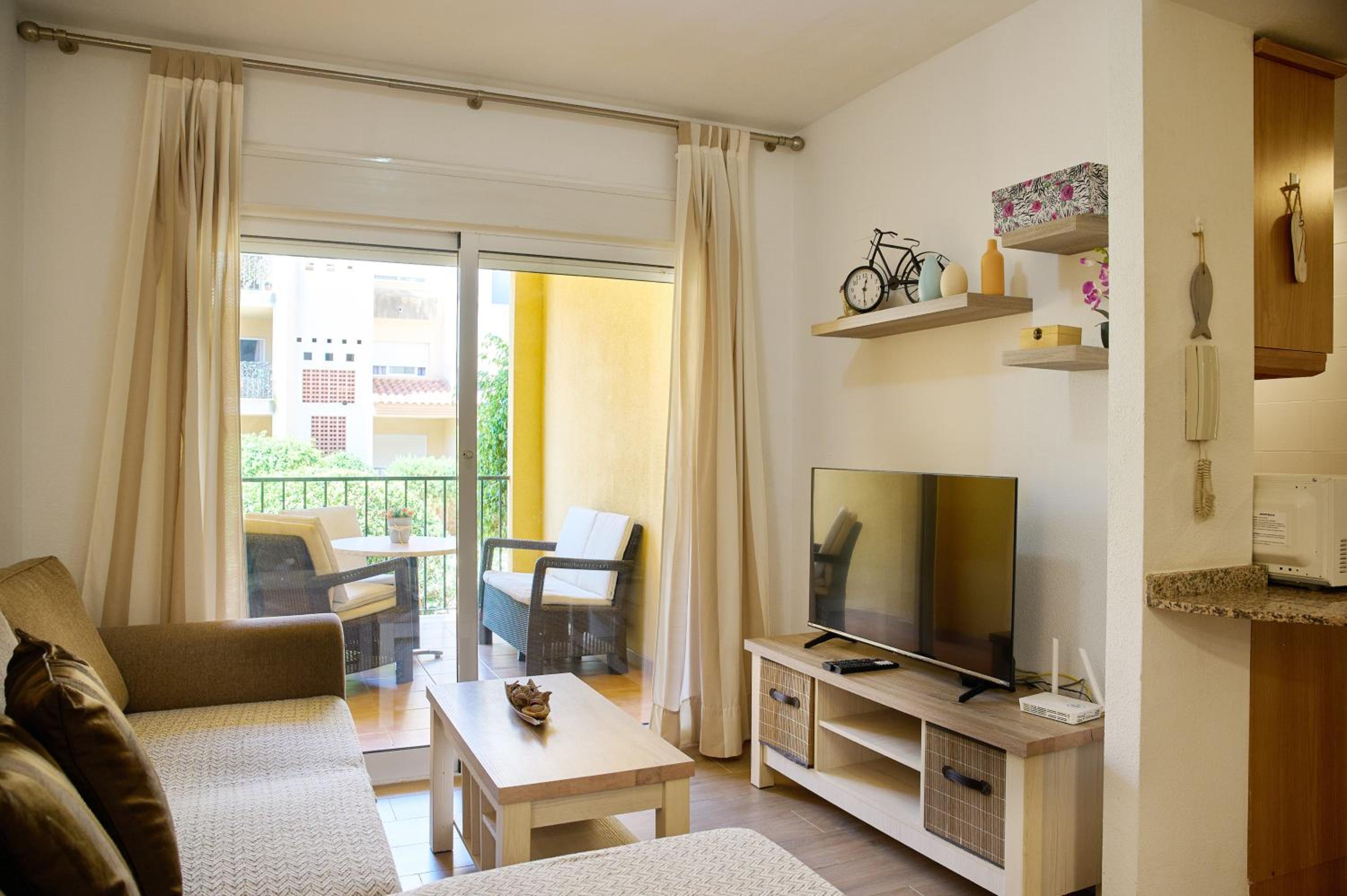 Apartment photo 2