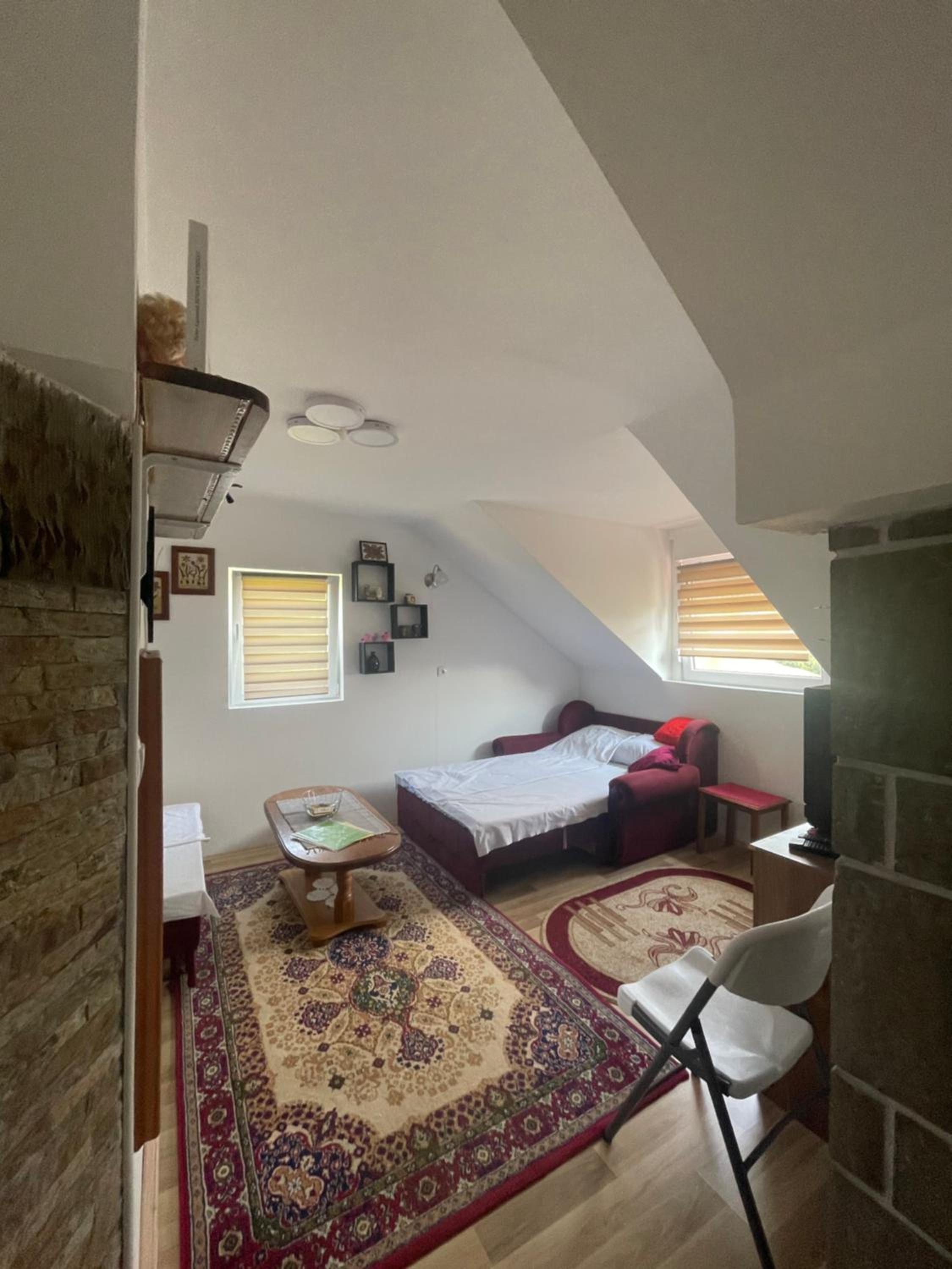 Apartment photo 1