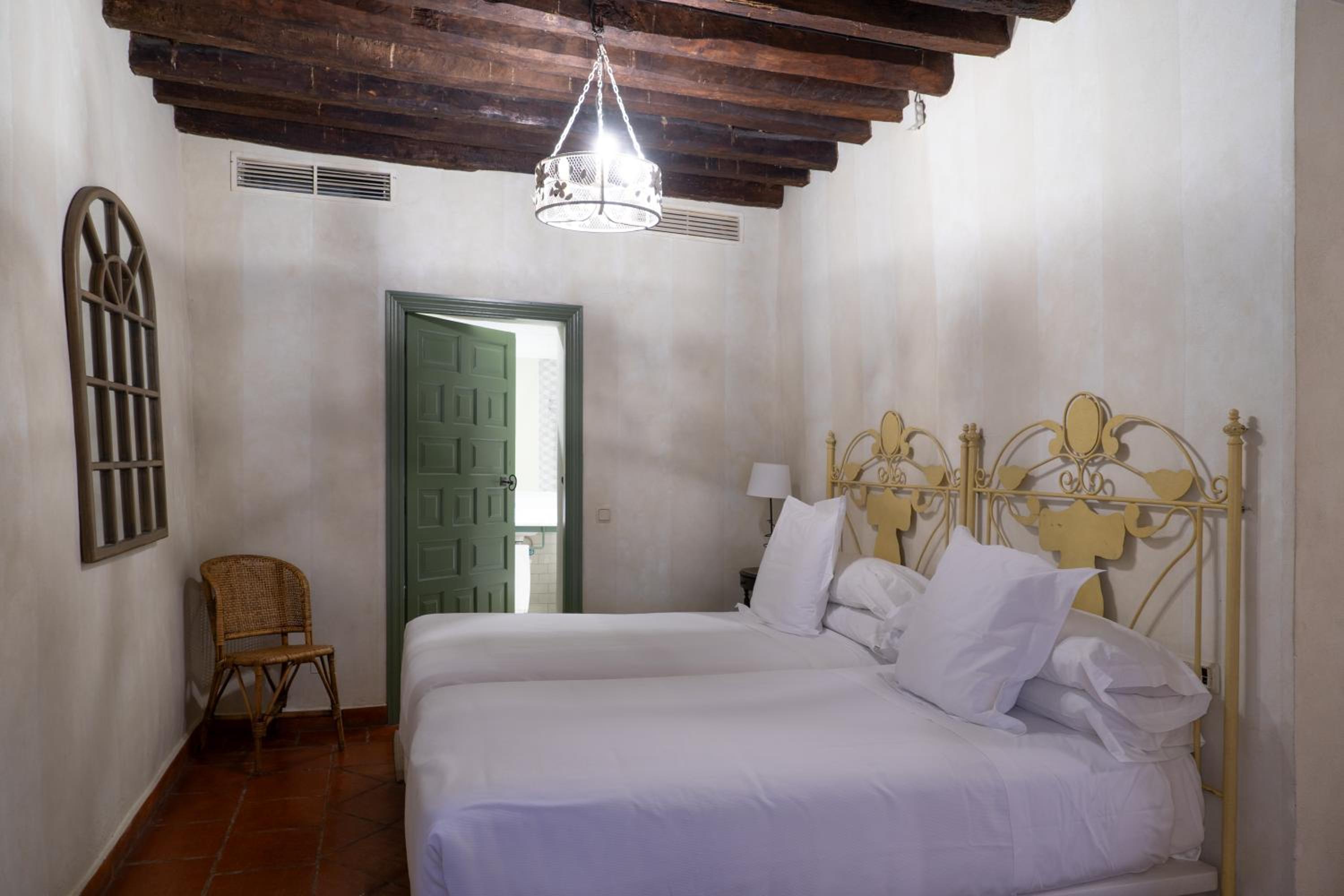 Junior Suite - Photo 23