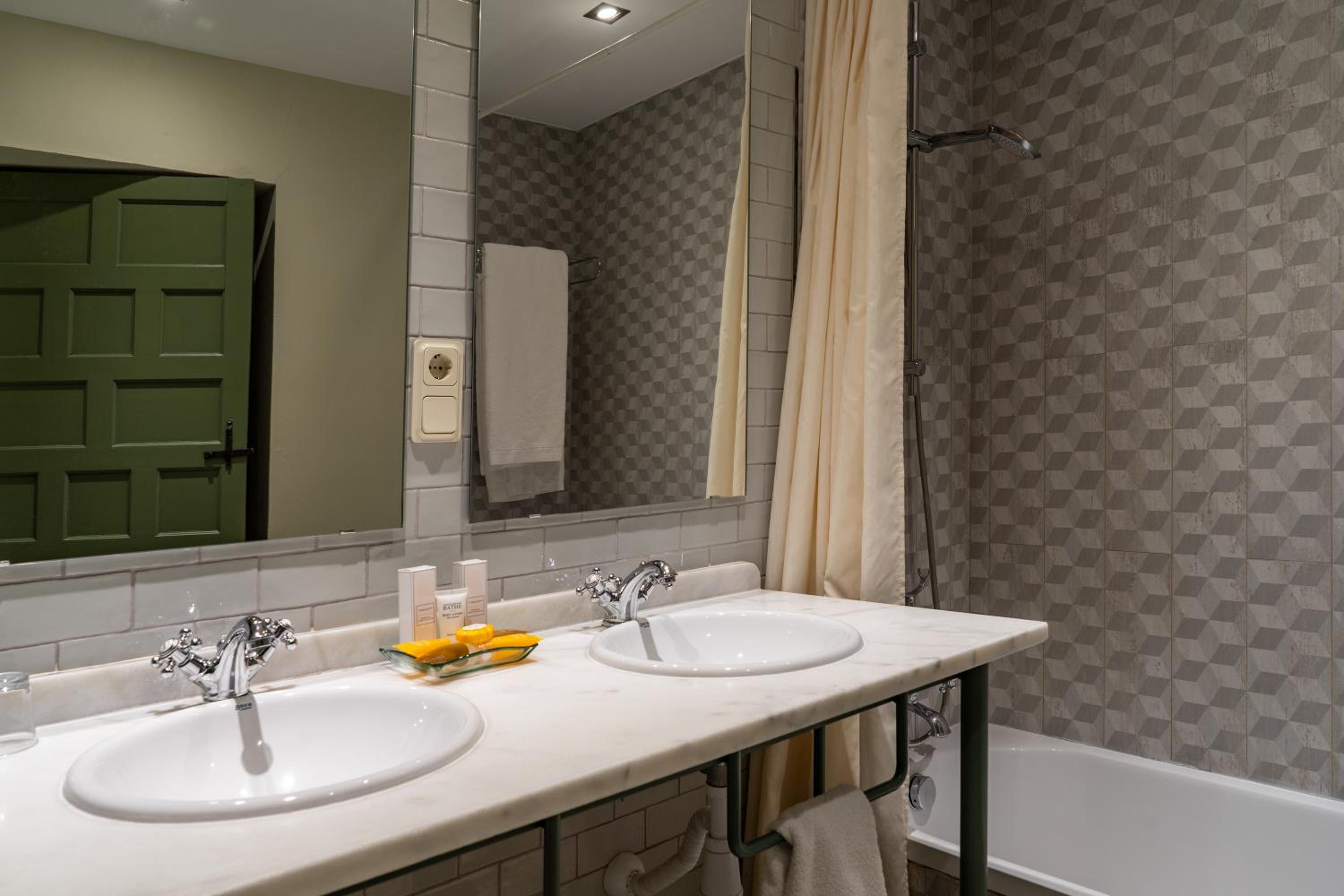 Junior Suite - Photo 5