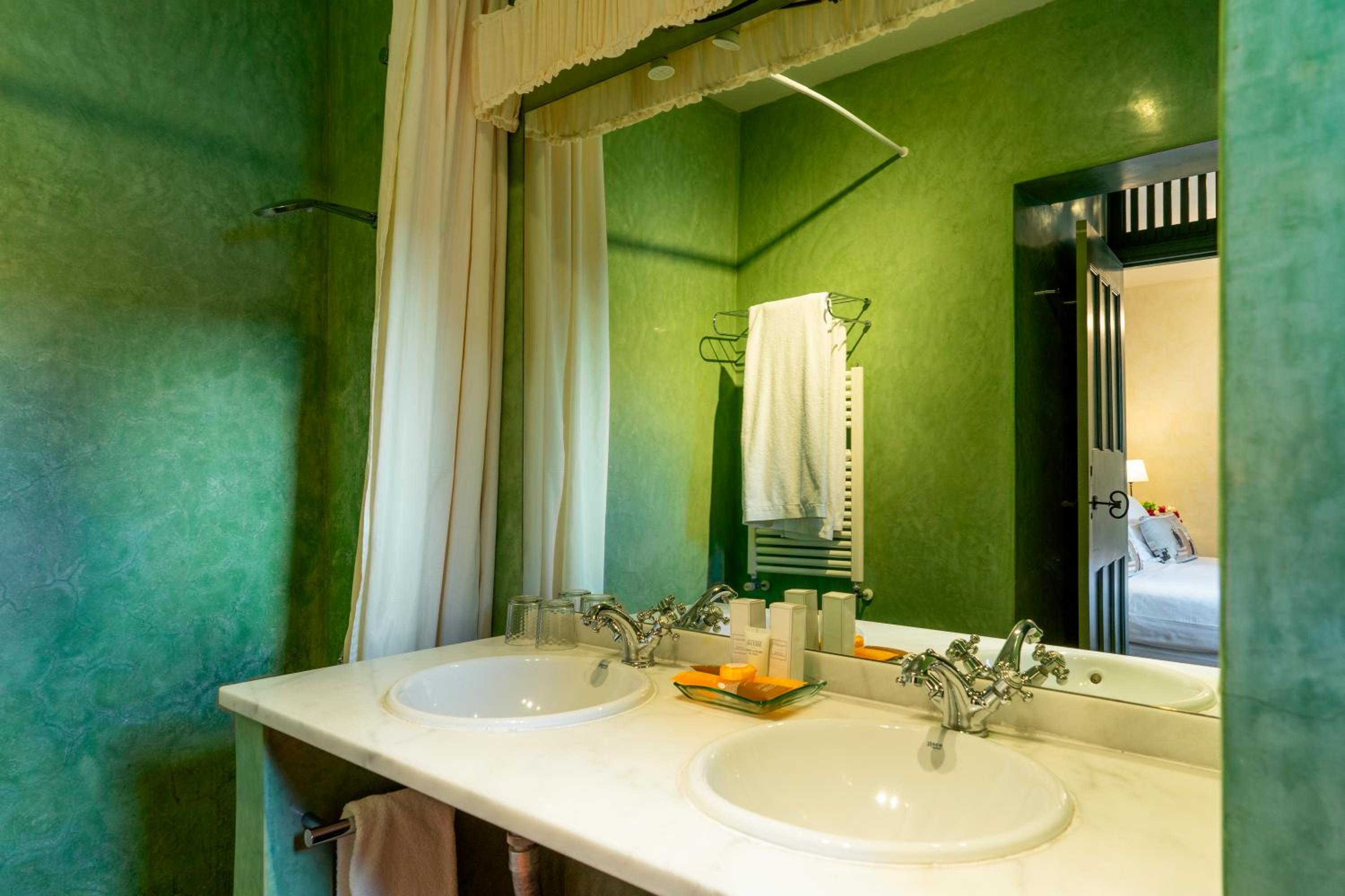 Junior Suite - Photo 17