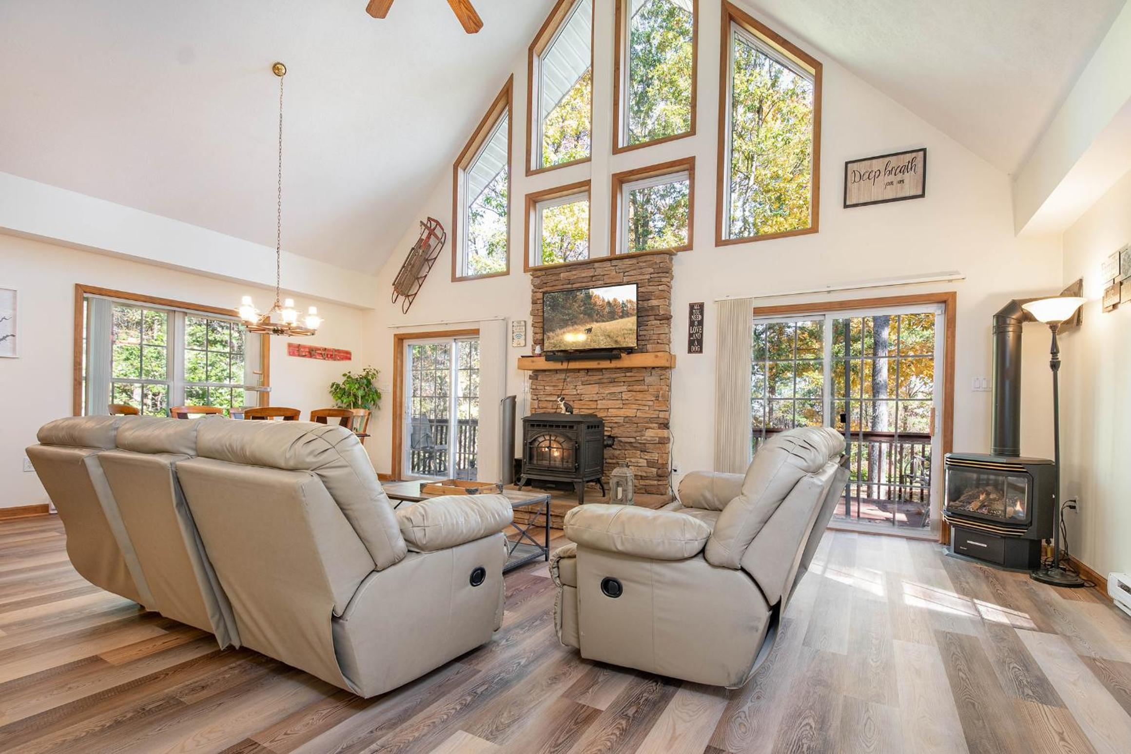 Three-Bedroom House photo 1